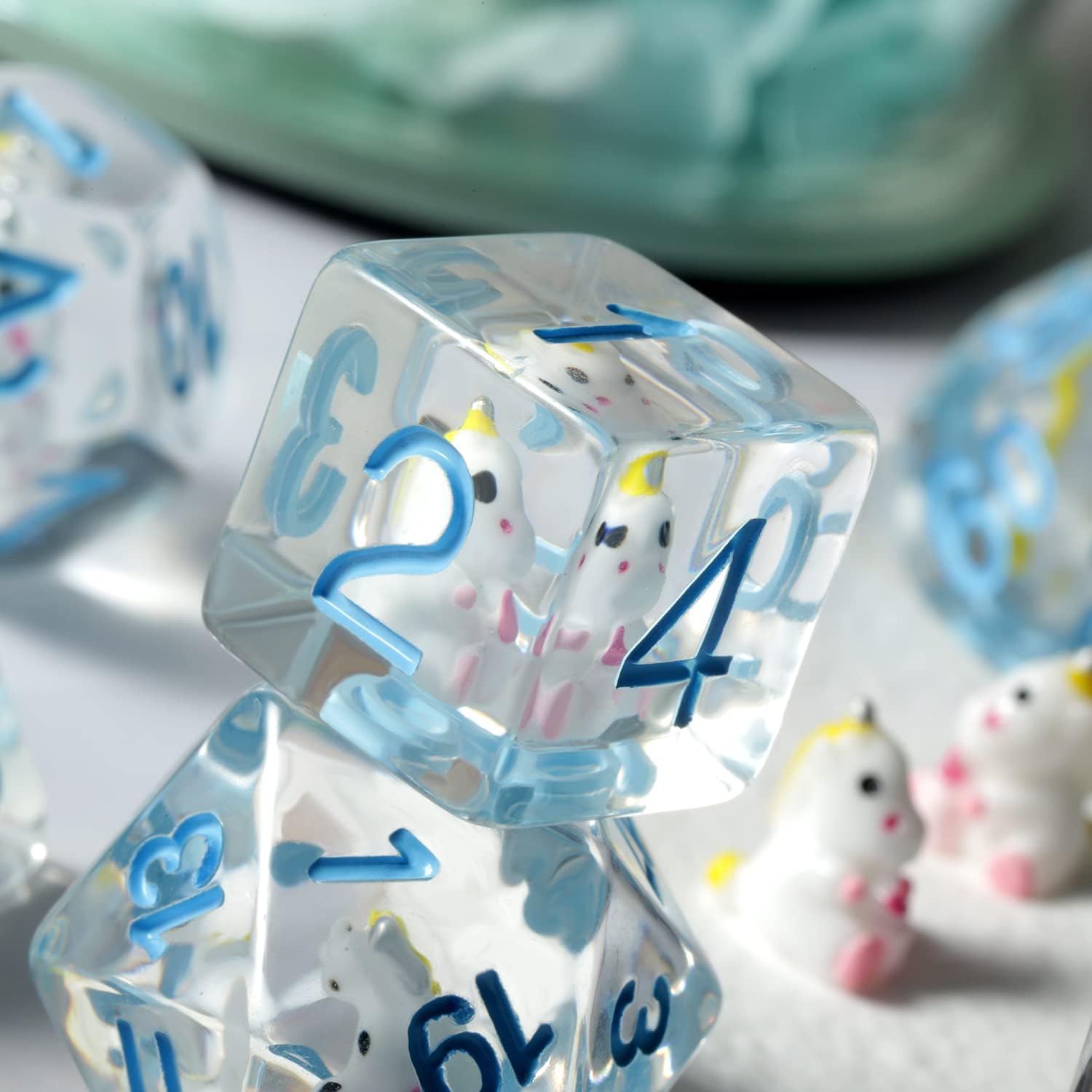 DNDND – Juego de dados DND de unicornio, 7 dados de resina para D&D con bolsa de terciopelo para juegos de rol de Calabozos y Dragones y juegos de