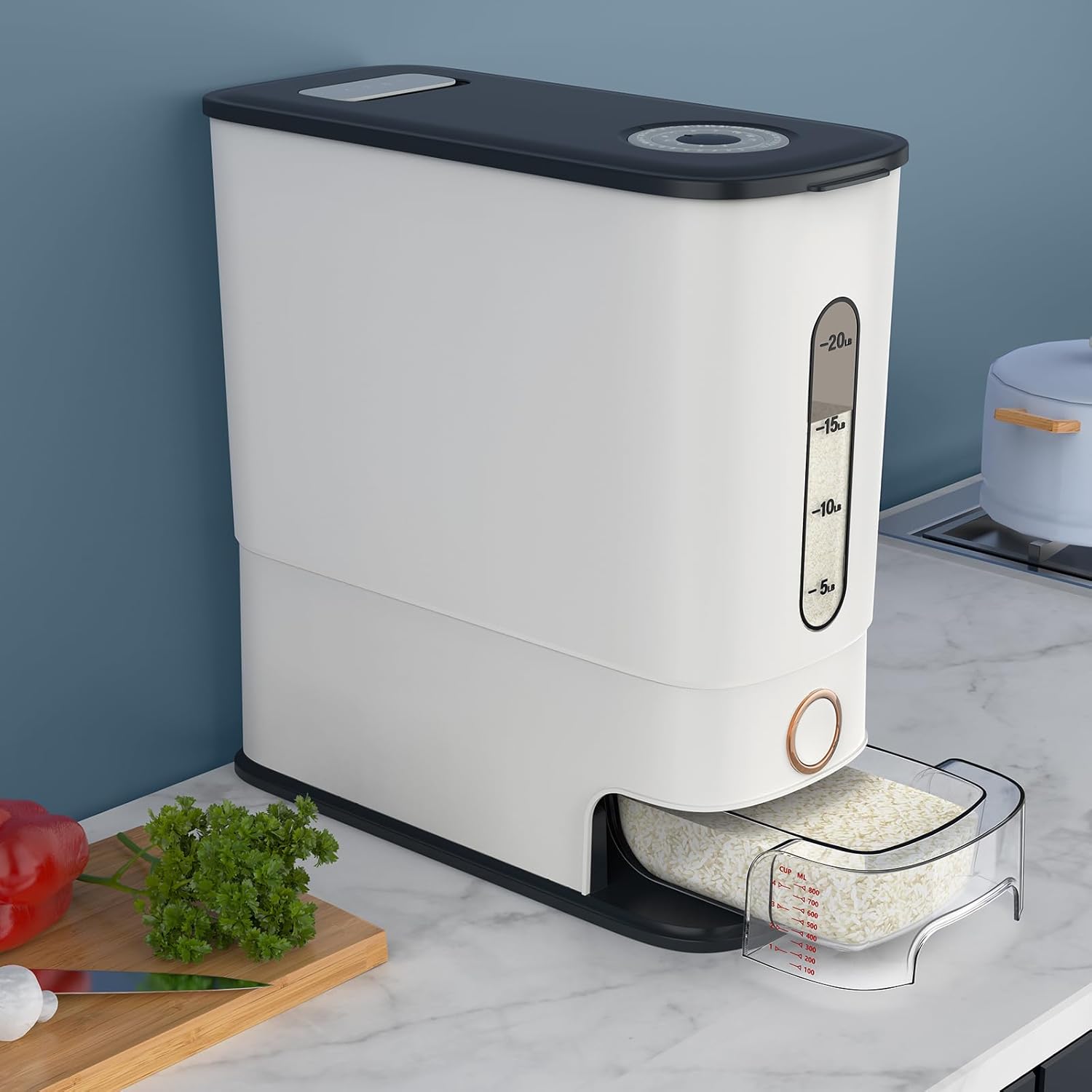 Lenwi Dispensador de arroz de 26.5 libras, recipiente grande de arroz con taza medidora de báscula, contenedor de almacenamiento de arroz doméstico