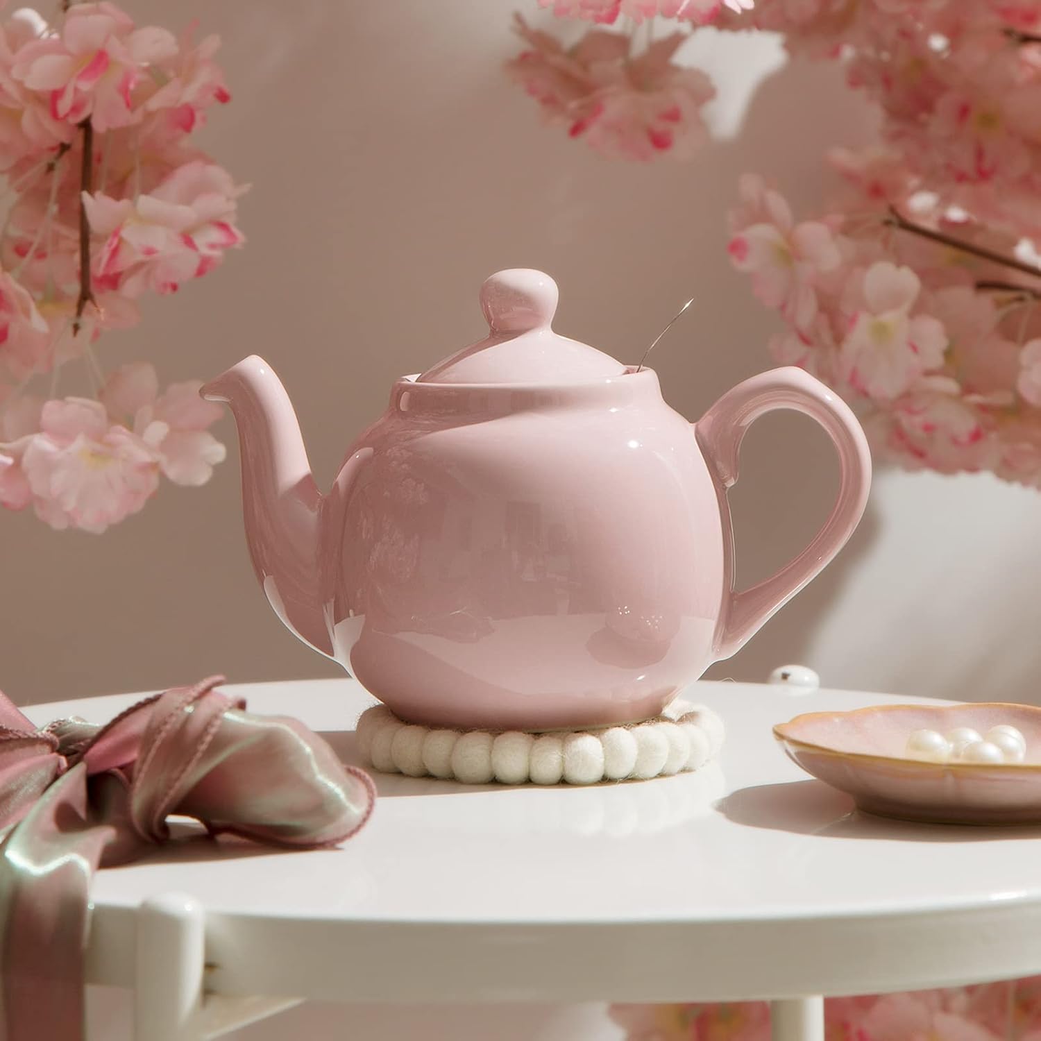 Tetera Farmhouse con infusor de cerámica, rosa Janpaese Sakura, 2 tazas (20.3 fl oz)