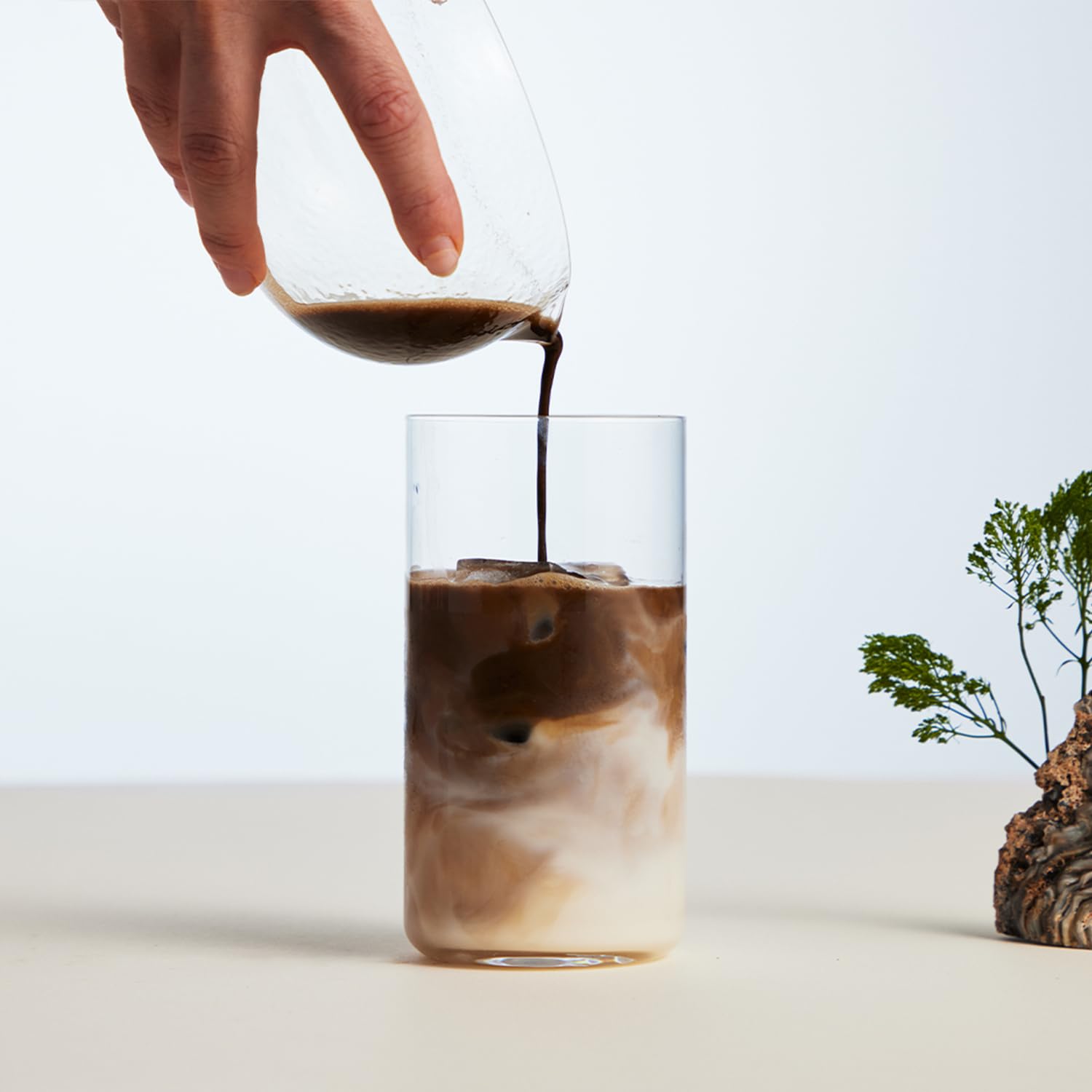 Matchaful – Houjicha Powder – Té verde tostado orgánico. Suave y terroso con notas de degustación de café, arroz inflado, cacao. Disfruta caliente o