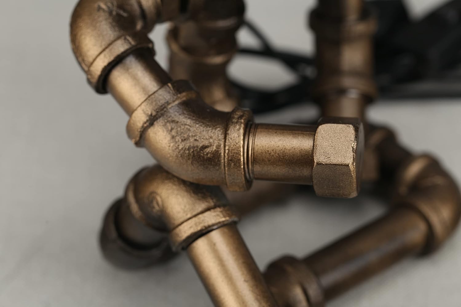 WUBIANJIE Lámpara retro de tubo de agua, lámpara de robot industrial, bronce, estilo steampunk, personalidad, creativa, atmósfera, decoración, linda