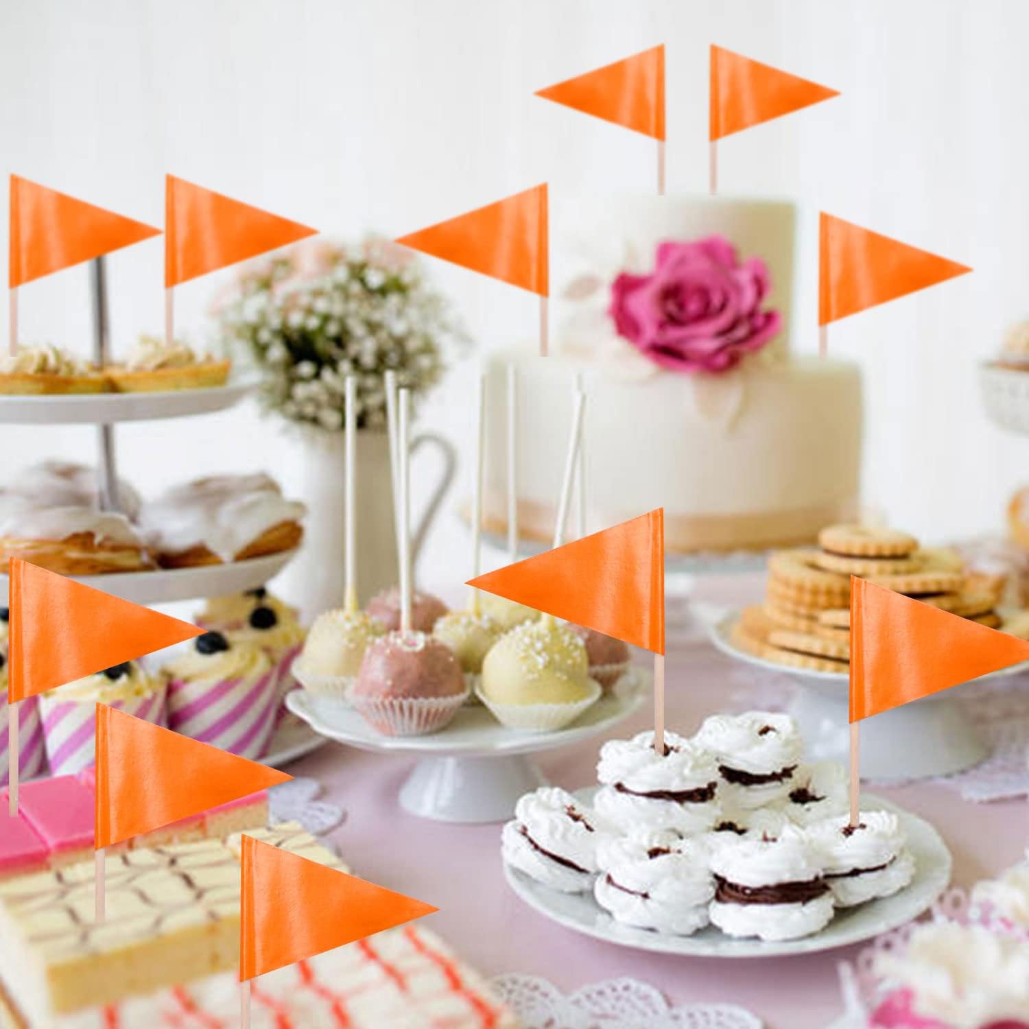 Banderas de color naranja sólido para cupcakes, mini palillo de dientes en triángulo naranja liso, decoración de color en blanco (100 unidades)