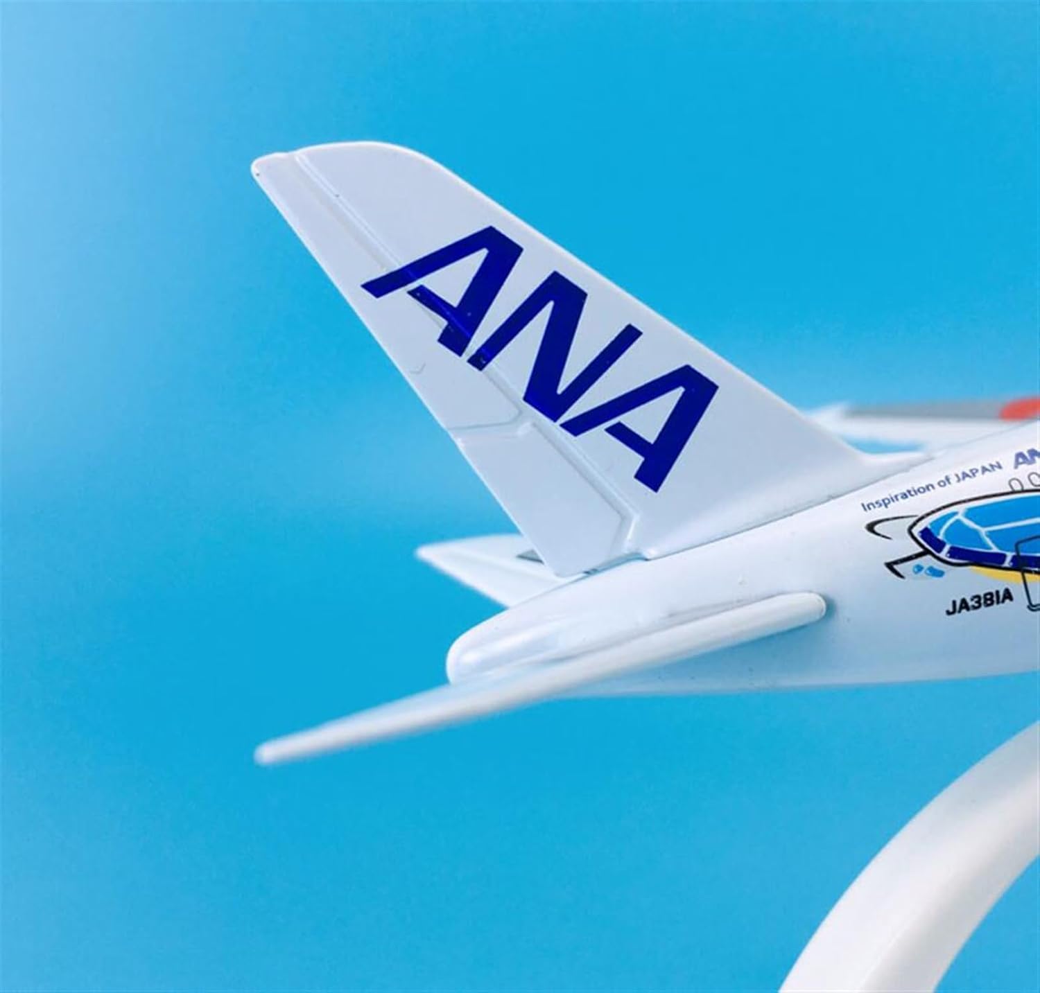 Copia Avión Modelo 1500 5.5 in Producto Terminado Modelo de Avión Aeronaves Airbus A380 ANA JA381A para Blue Turtle Collection