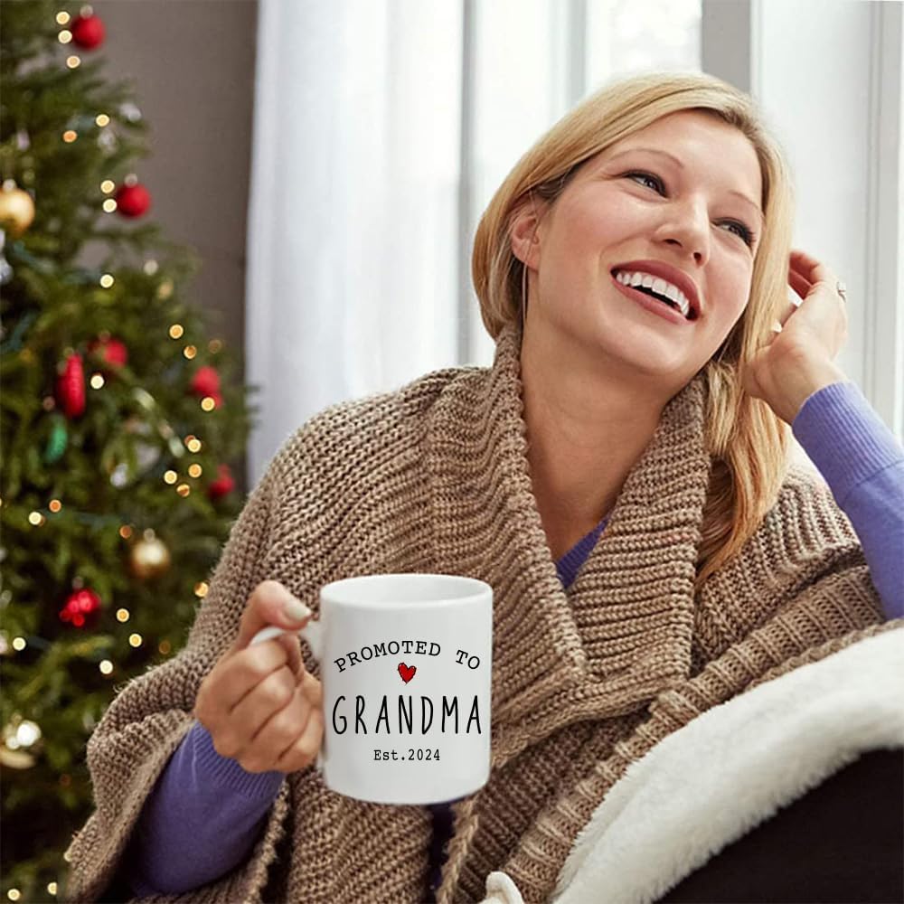 Est 2024 Promoted to Grandparents – Juego de tazas de café de 11 onzas, anuncio de embarazo, publicidad sorpresa para el día de la madre, regalos