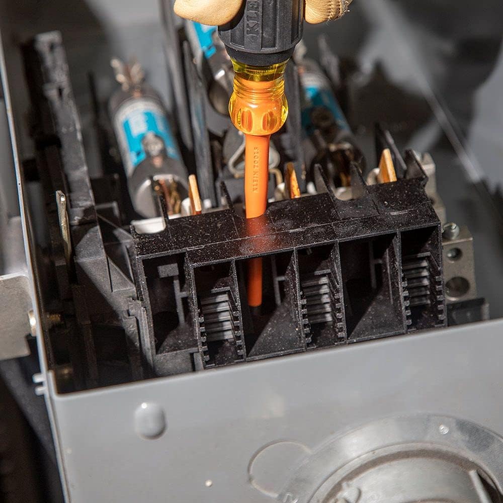 Klein Tools 6916INS – Destornillador aislado de punta delgada de 1000 V, vástago redondo de 6 pulgadas, punta de gabinete de 316 pulgadas, mango de