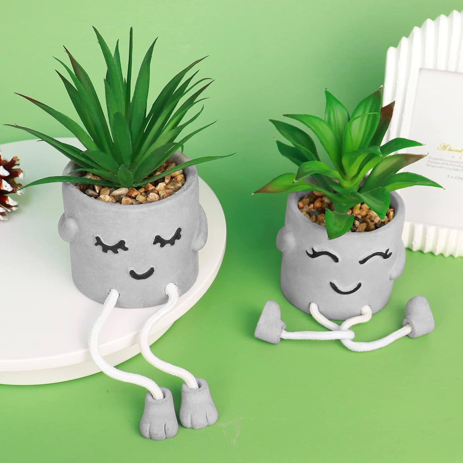 Zerzsy Suculentas falsas en macetas de cemento con pata colgante, mini plantas falsas en maceta para decoración de escritorio, decoración de estante