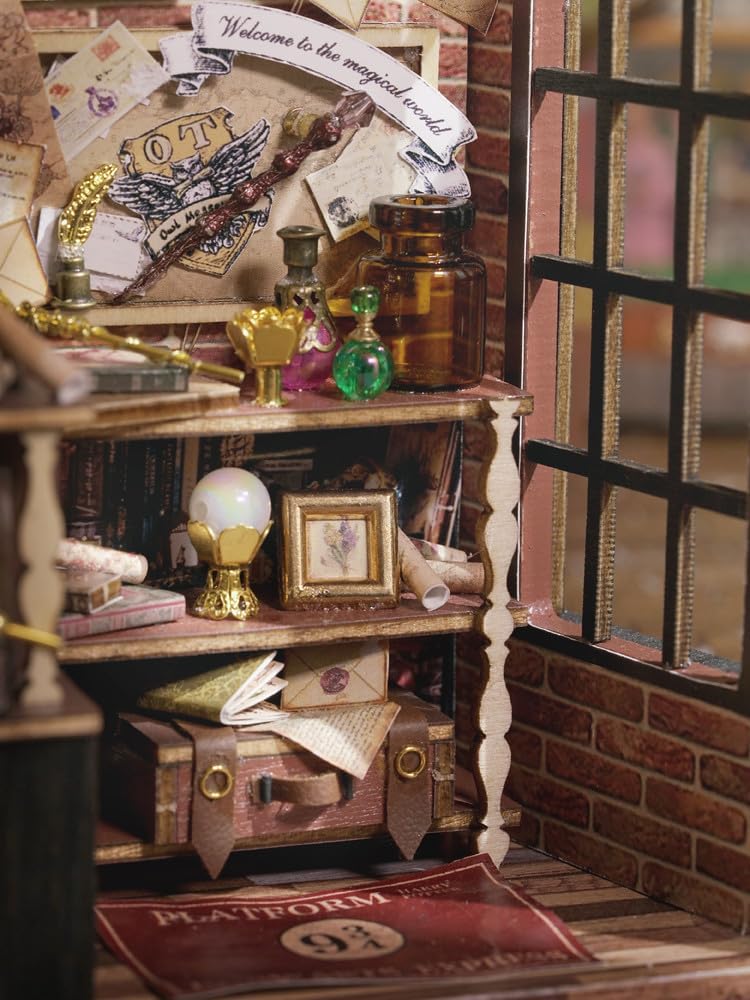 CuteQi – Kit de casa en miniatura, kit de casa de bricolaje, habitación creativa con muebles, kit de fabricación de casa pequeña con luz y música