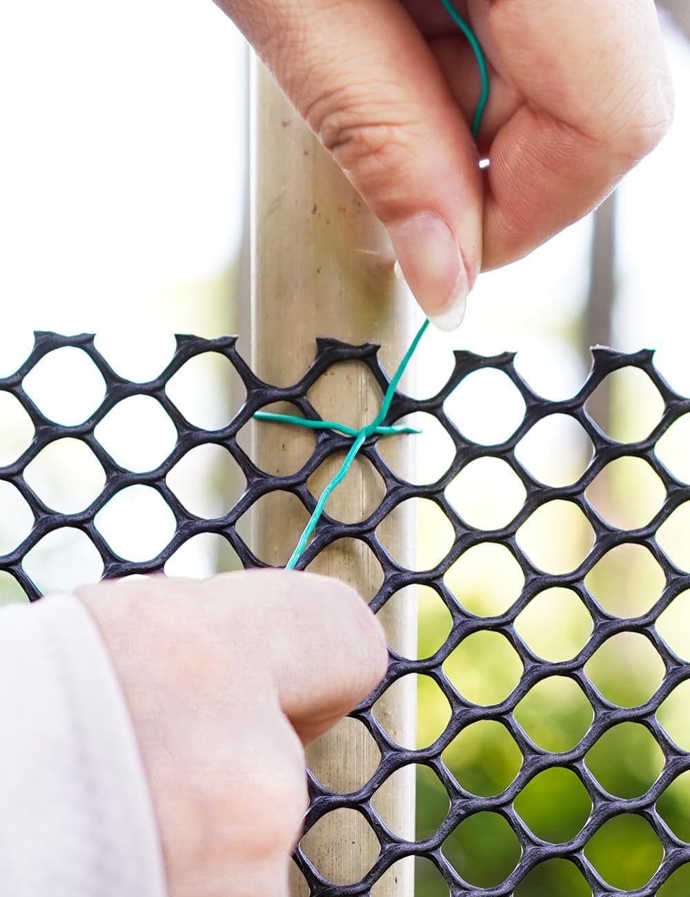 TOYPOPOR – Cercas de malla de alambre de plástico de 16 pulgadas x 15 pies, alambre hexagonal duradero de 16 pulgadas x 15 pies para perros y gatos,