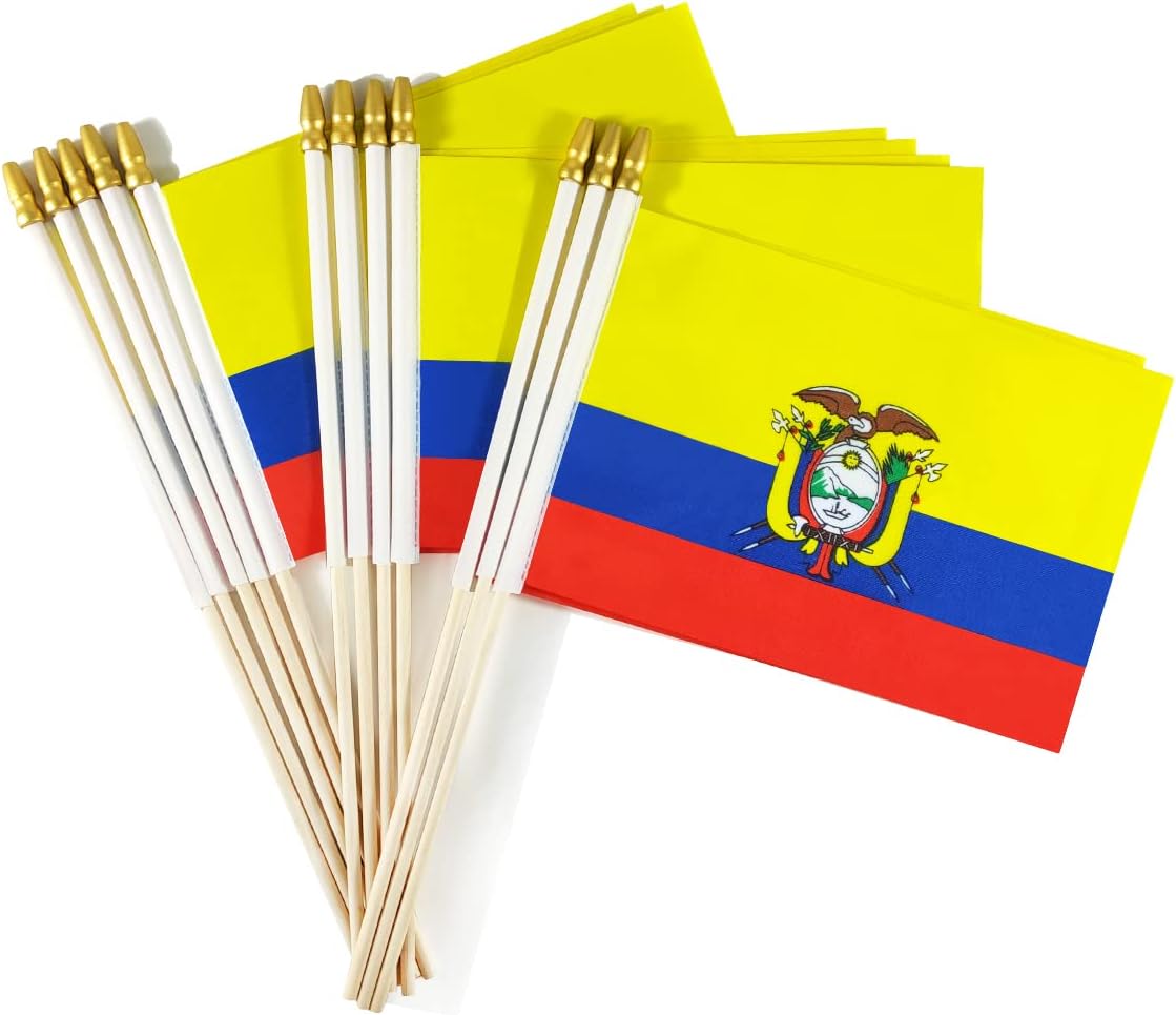 Newperlite Banderas de mano pequeñas de Ecuador – Poste de madera maciza y parte superior de lanza (paquete de 12, 5 x 8 pulgadas)