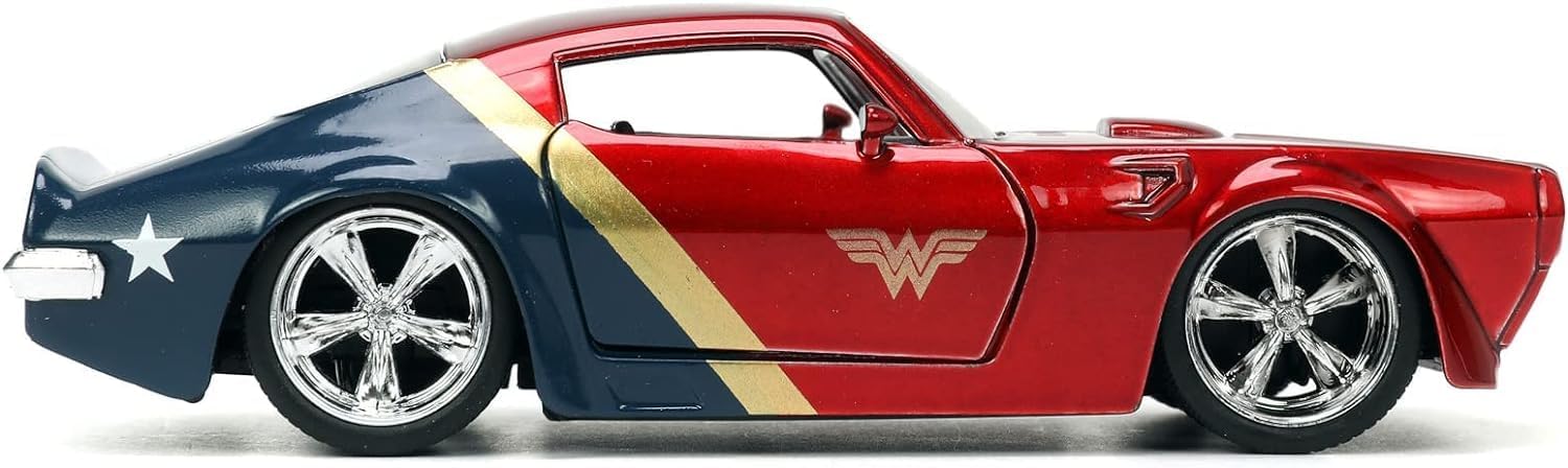 Jada Toys 253253009, DC Comics Wonder Woman with 1972 Pontiac Firebird, DC Comics Wonder Woman Metal Figure and Her 1972 Pontiac Firebird with