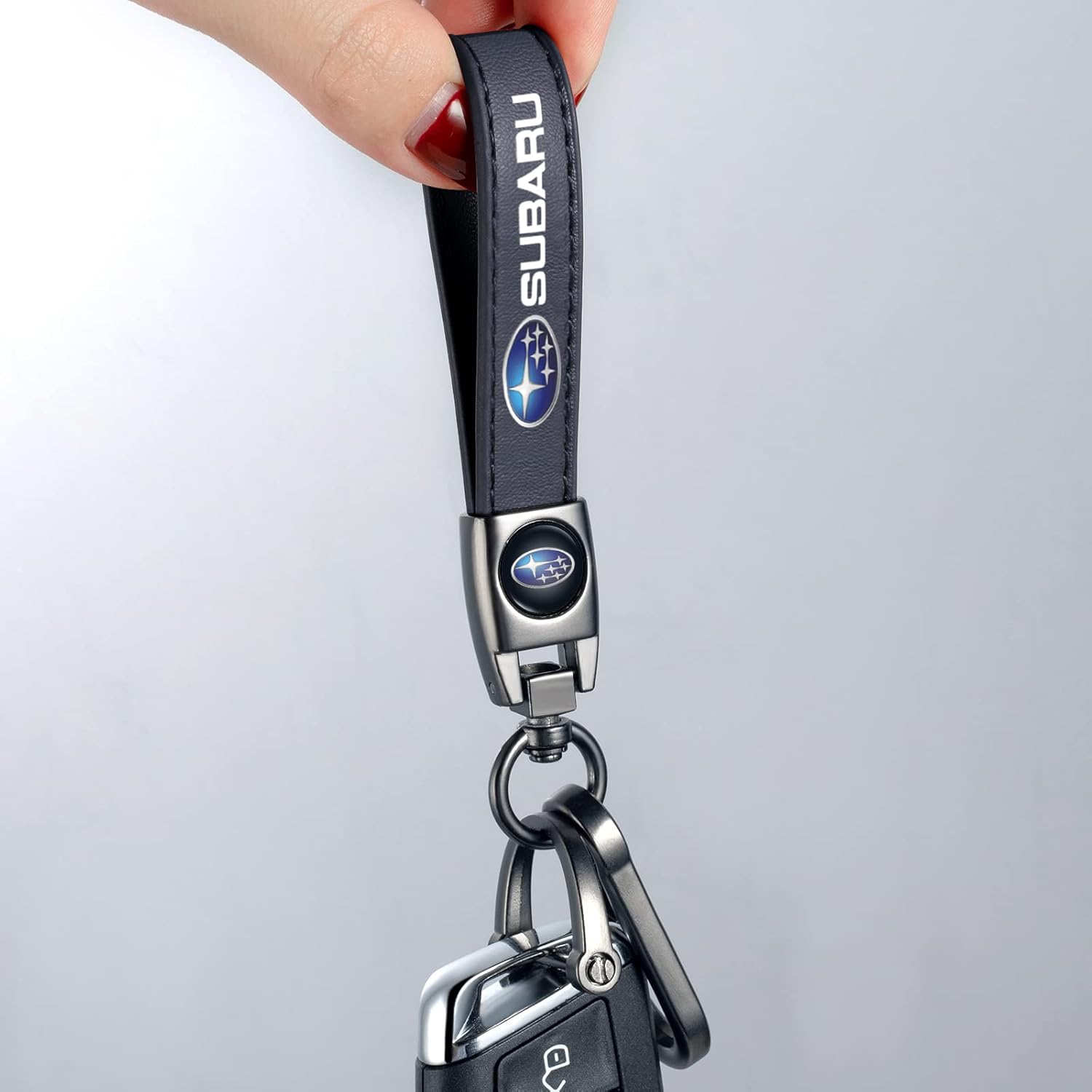 Llavero de cuero genuino para automóvil, accesorios para colgar en el automóvil, compatible con Subaru Forest Outback Empire Traditional Crosstrek
