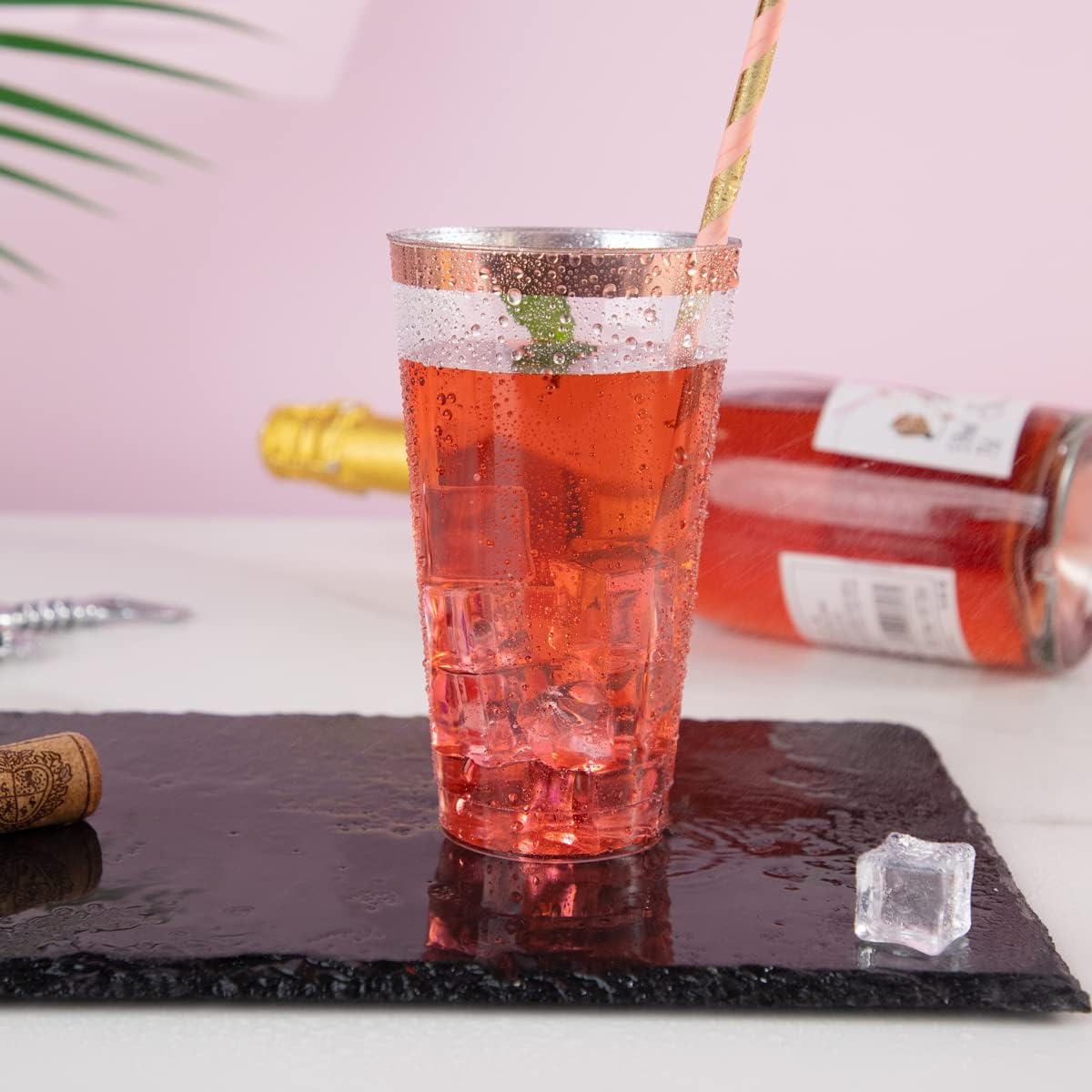 LIYH – 100 vasos de plástico de oro rosa, vasos de plástico con borde de oro rosa de 16 onzas, elegantes tazas de boda de plástico transparente,