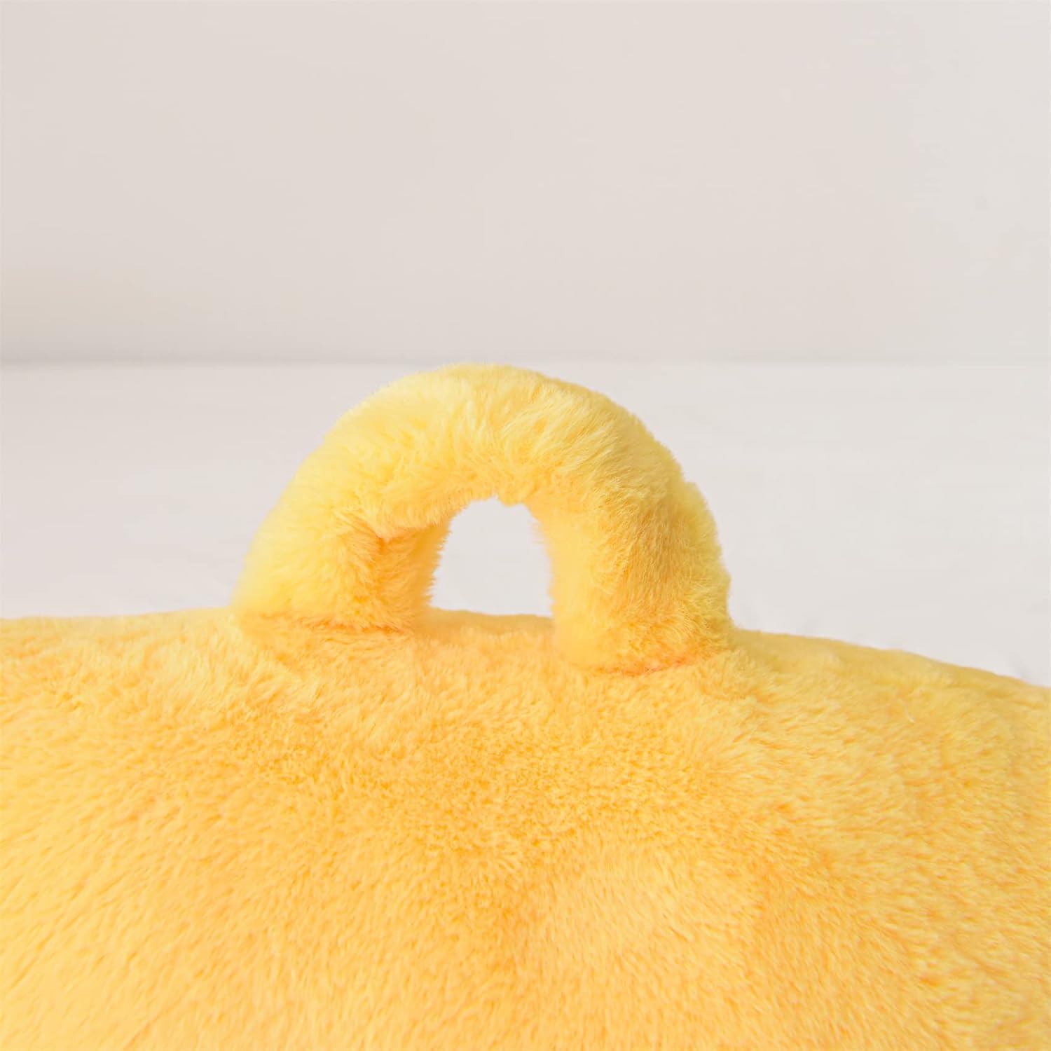 Aimuan Almohada de lectura para descansar en la cama con brazos, cojín de piel de conejo para adultos y adolescentes, inclinación para descansar