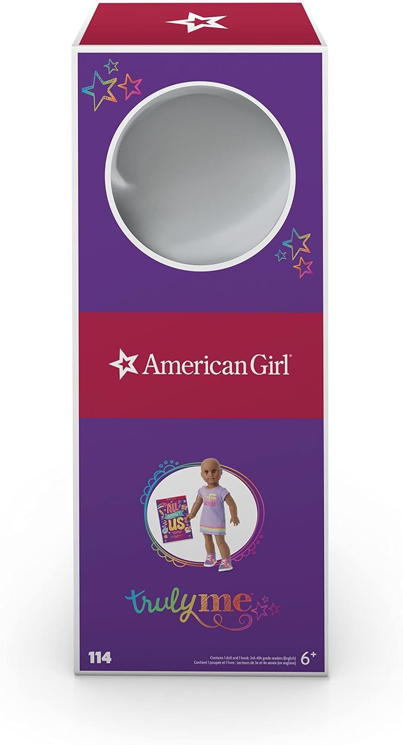 American Girl Truly Me – Muñeca #114 de 18 pulgadas con ojos marrones, sin pelo, piel profunda, vestido de camiseta estampado morado, para mayores