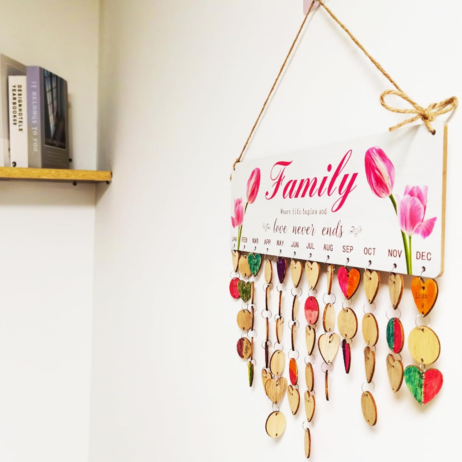 JARBEIYYE Calendario de cumpleaños familiar para colgar en la pared con 100 etiquetas (15.75 x 4.72 pulgadas), regalo perfecto de cumpleaños