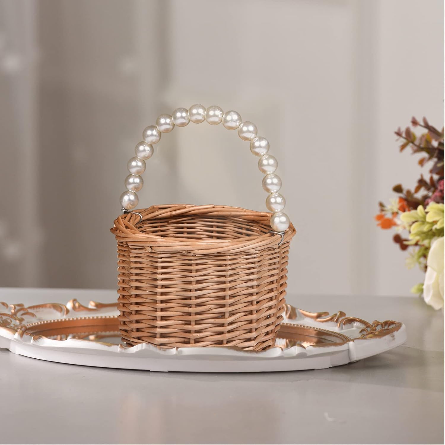 Cesta de mimbre para niña de flores, cesta de niña de flores con mango de perlas, cesta de niña de flores de boda y decoraciones para el hogar.