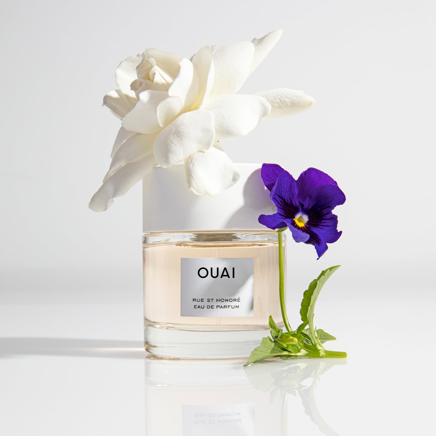 OUAI Rue St. Honore Eau de Parfum – Elegante perfume para mujer para el uso diario – Aroma floral fresco con notas de violeta, gardenia y delicados