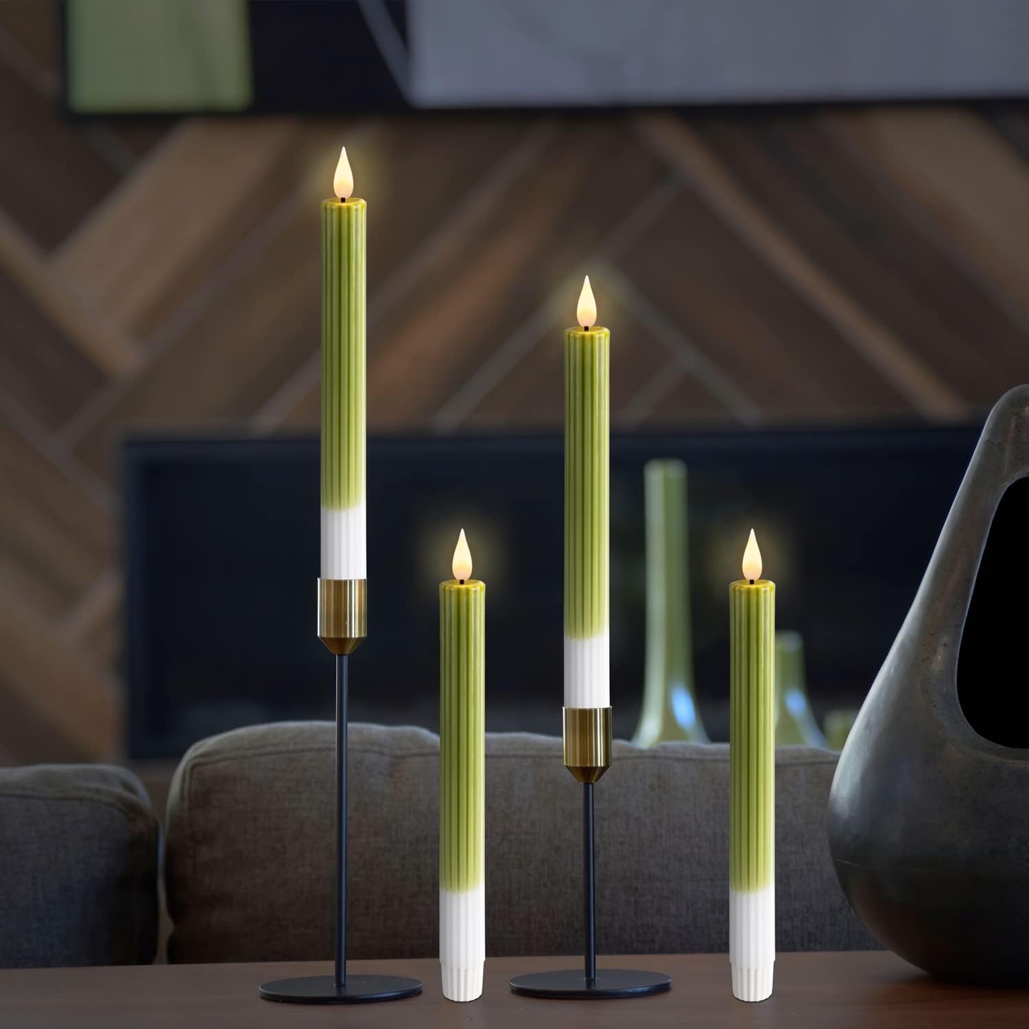 Homemory Velas cónicas sin llama a rayas verdes con temporizador remoto, paquete de 6 velas LED de cera real de 9.6 pulgadas, funciona con pilas,