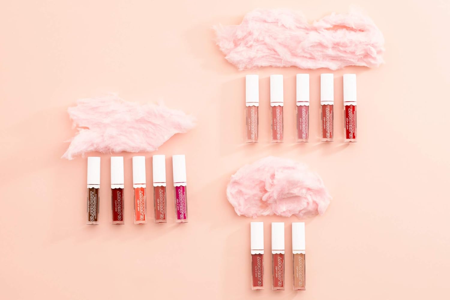 wet n wild Liquid Lipstick Cloud Pout Marshmallow, Light Pink Cloud Chaser  Mousse de crema labial mate  Aceite de argán  Vitamina E (paquete de 1)