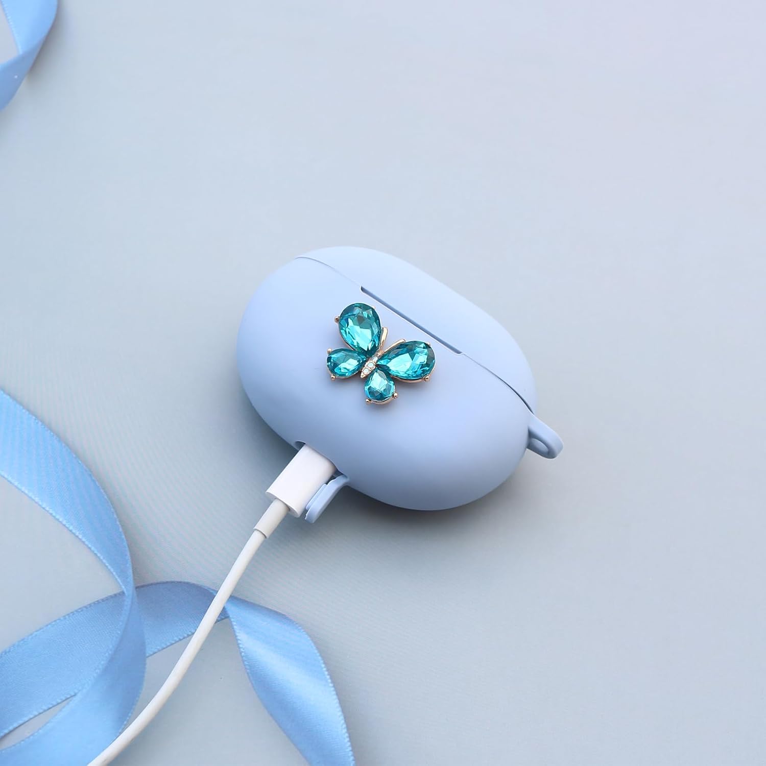 Wonhibo Bonita funda de mariposa para auriculares Beats Studio Buds, funda protectora de silicona azul claro para mujeres y niñas