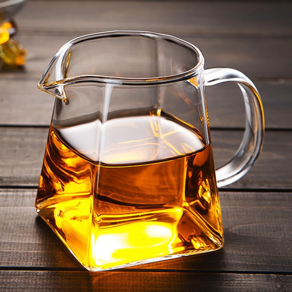 Yarlung Paquete de 4 jarras pequeñas de vidrio, jarra de té transparente de 12 onzas con asa, jarra creativa de crema de leche de café para servir