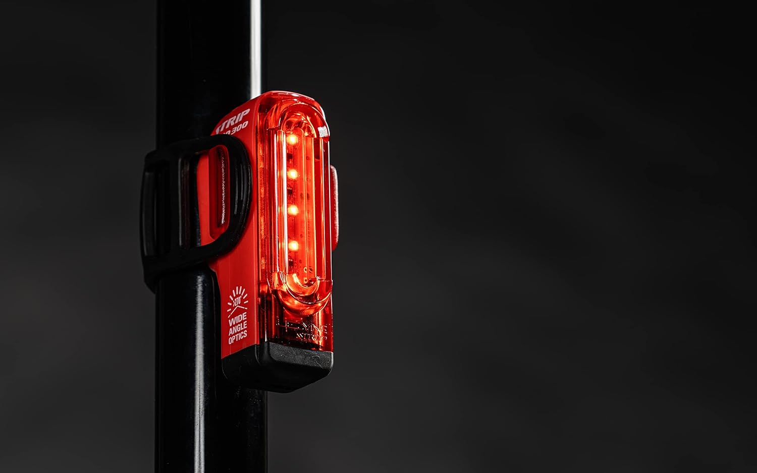 LEZYNE Tira Drive Pro – Luz trasera de bicicleta, 300 lúmenes, 53 horas de funcionamiento, recargable por USB, luz trasera para bicicleta, color rojo