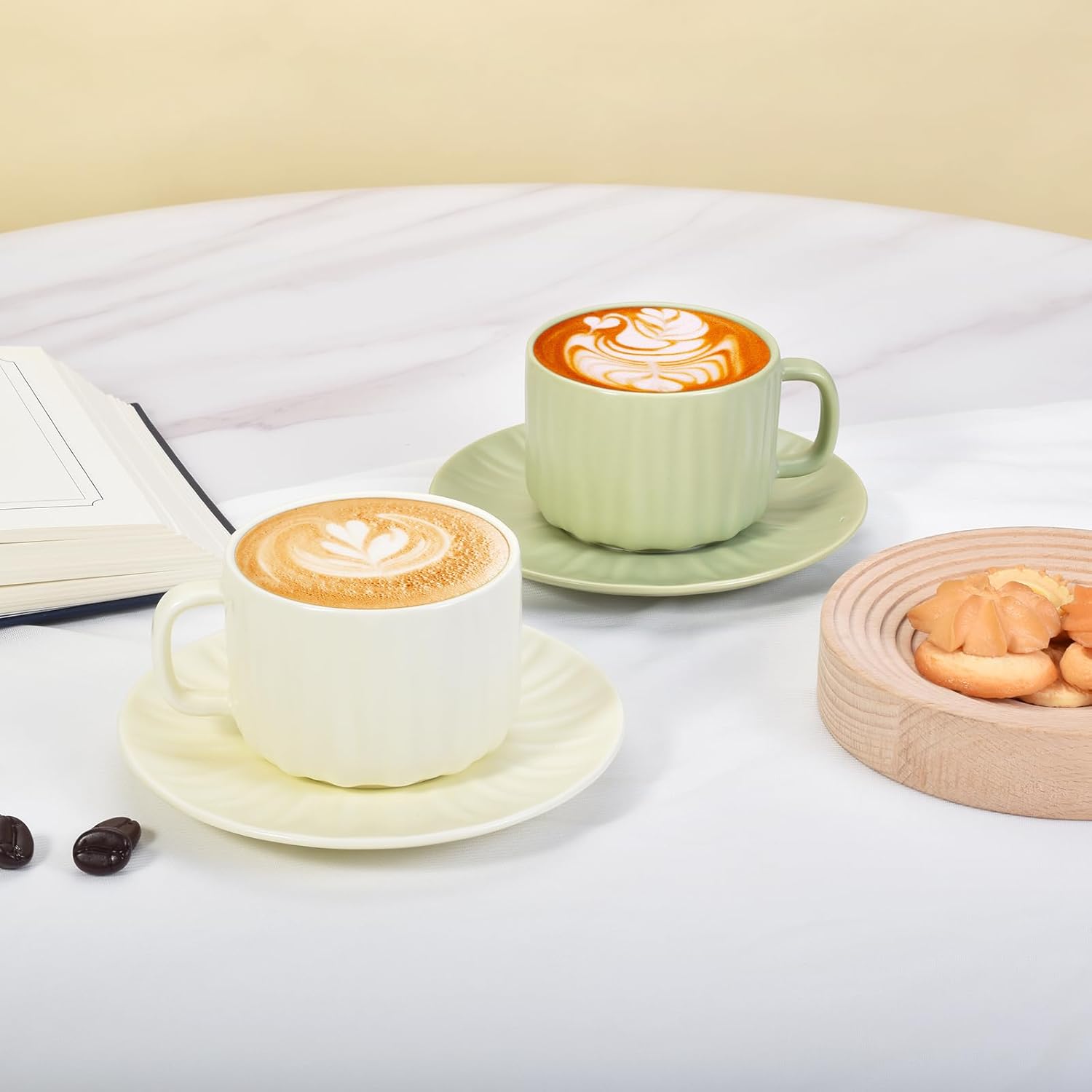 Denovin Juego de taza de café y platillo de cerámica, taza de café de capuchino Demitasse con rayas de melón amargo, 8 onzas, perfecta para té con