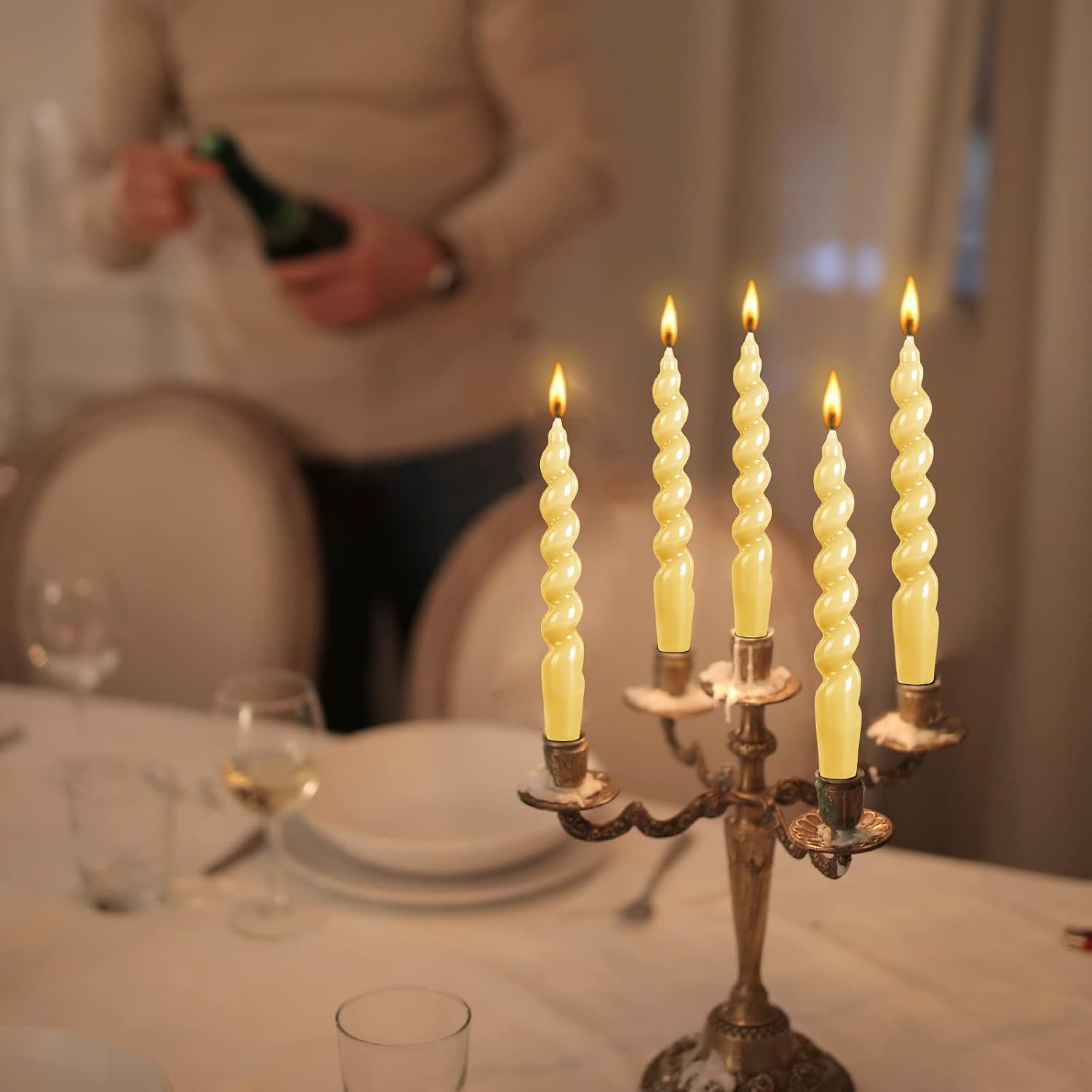Juego de 2 velas cónicas en espiral amarillas de 7.5 pulgadas de alto, sin goteo y sin humo, velas largas, candelabros altos, cena en casa, fiesta,
