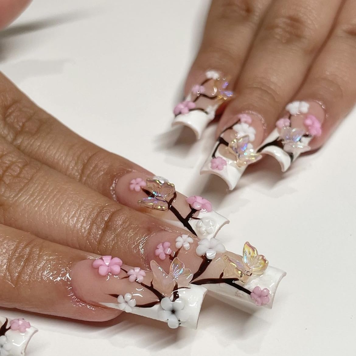 BABALAL Uñas postizas a presión de punta francesa, uñas postizas largas y cuadradas, uñas blancas con pegamento en 3D, diseño de mariposa, uñas
