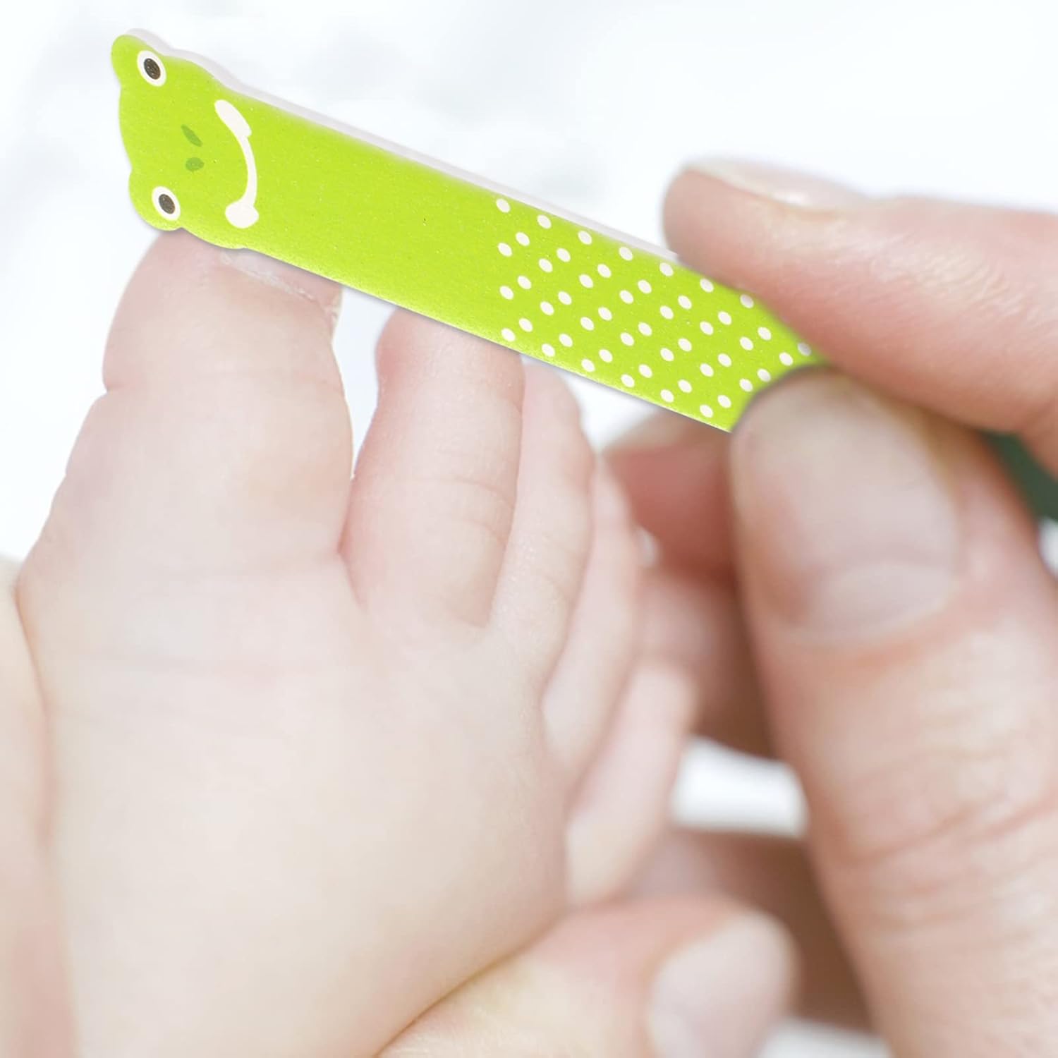 Juego de 4 limas de uñas de lujo para bebés, suaves y suaves para bebés, tablas de esmeril de larga duración adecuadas para recién nacidos y bebés