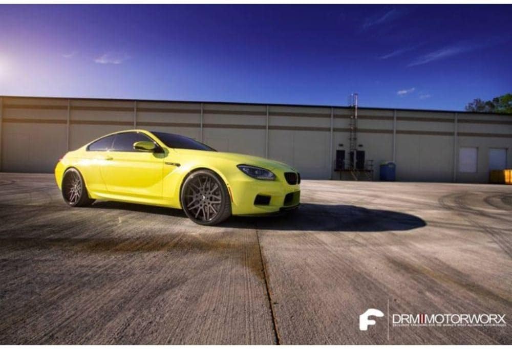Avery SW900 – Rollo de envoltura de coche amarillo brillante ambulancia  236-O  (Muestra de 3 x 5 pulgadas)  Envoltura de vinilo automotriz para