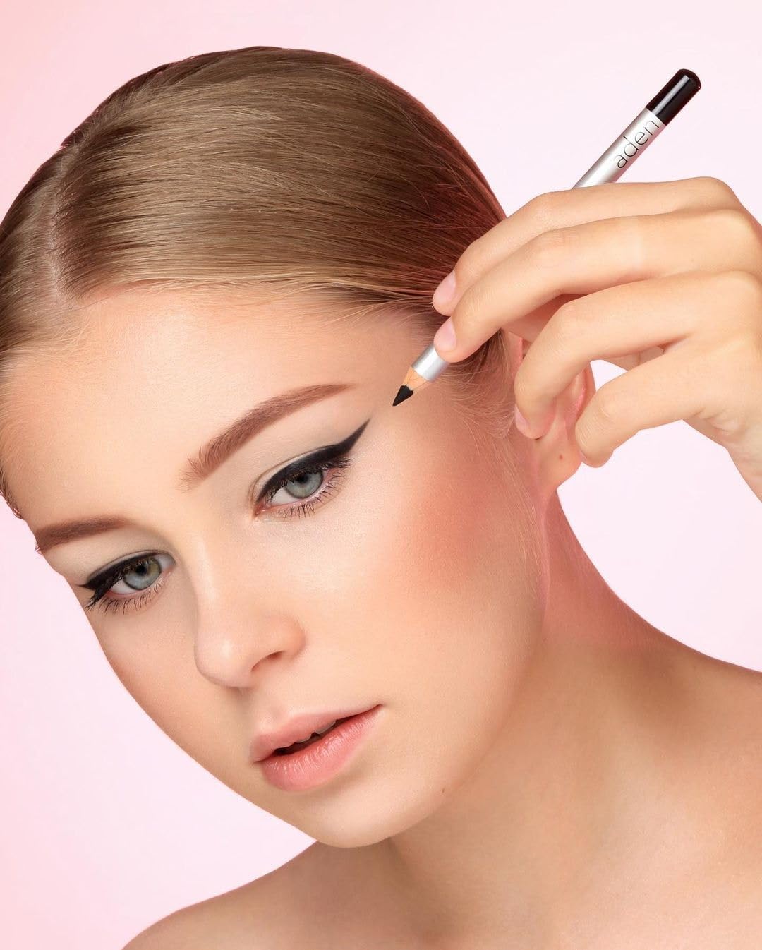 aden Lápiz delineador de ojos satinado, duradero, resistente a las manchas y al agua, sin aceite y altamente pigmentado (60 negro)