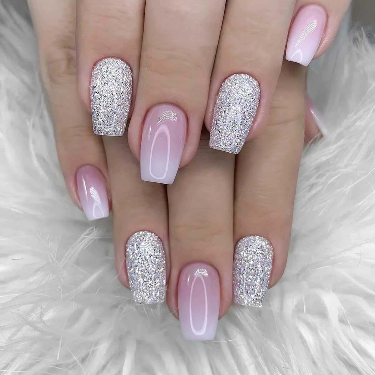24 uñas postizas a presión color rosa, cuadradas, cortas, bailarina, ataúd, bailarina, uñas postizas a presión, diseño de purpurina degradada,