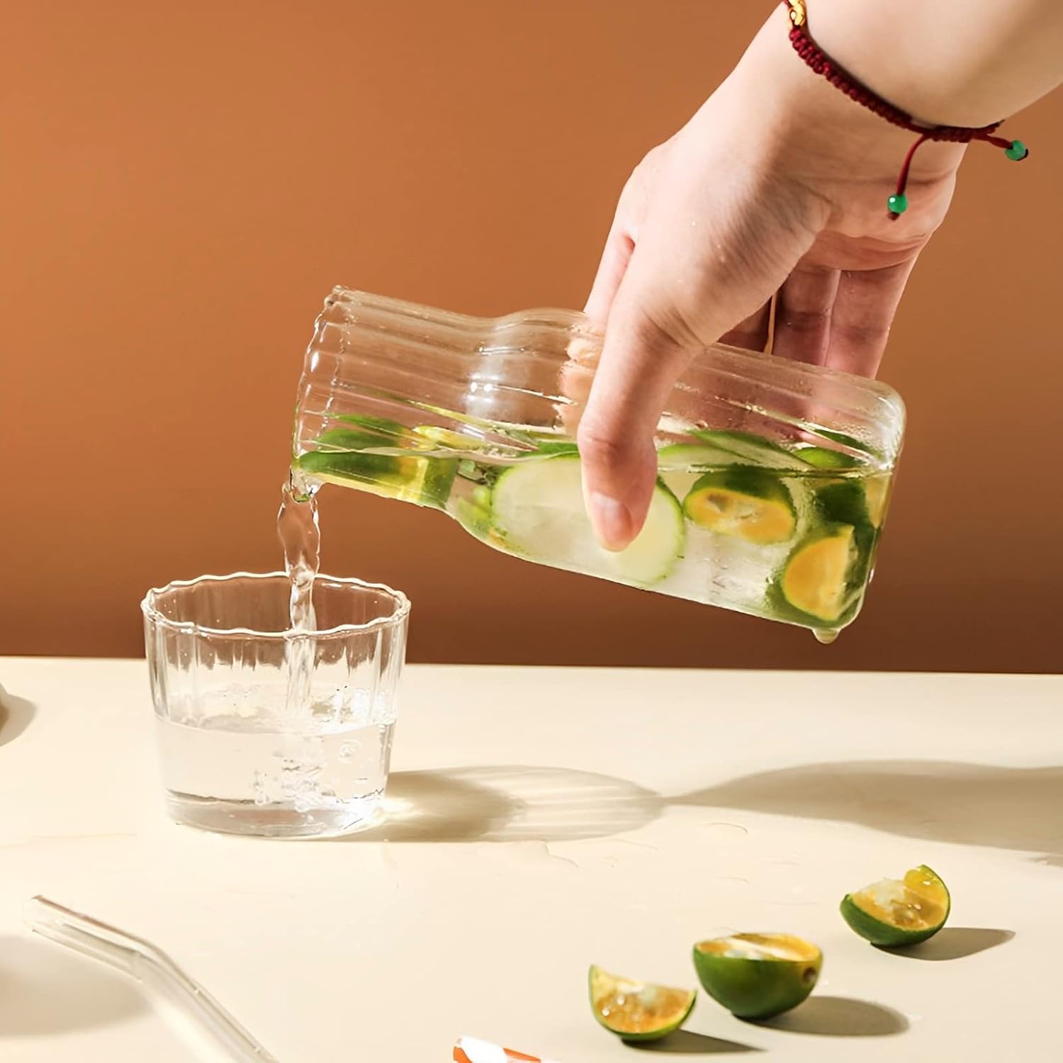 Juego de jarras de agua de cristal, jarra de agua de cabecera y juego de vidrio, con vaso de vidrio de 16.9 fl oz20.3 fl oz, resistente al calor,