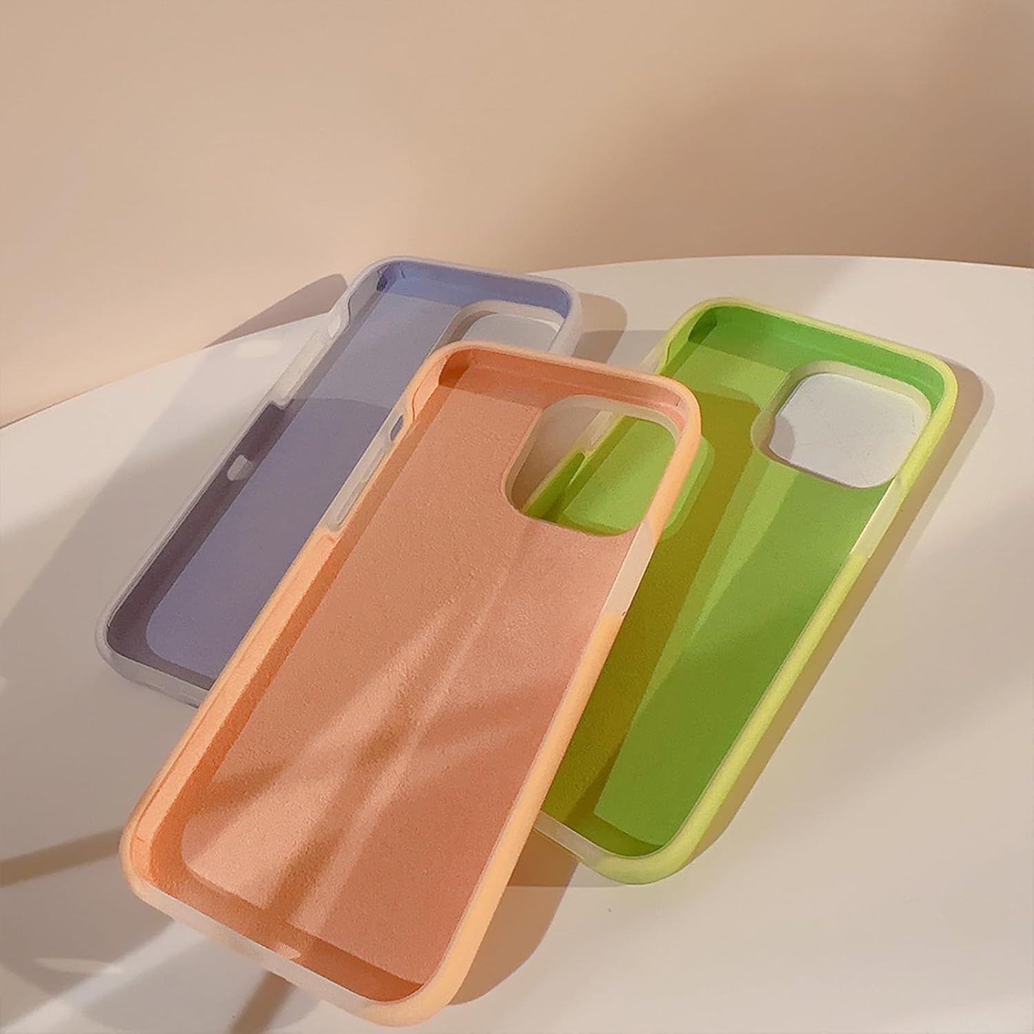 Ownest Funda compatible con iPhone 1212 Pro, diseño de silicona líquida de color gelatina, para mujeres y niñas, a la moda, delgada, suave y