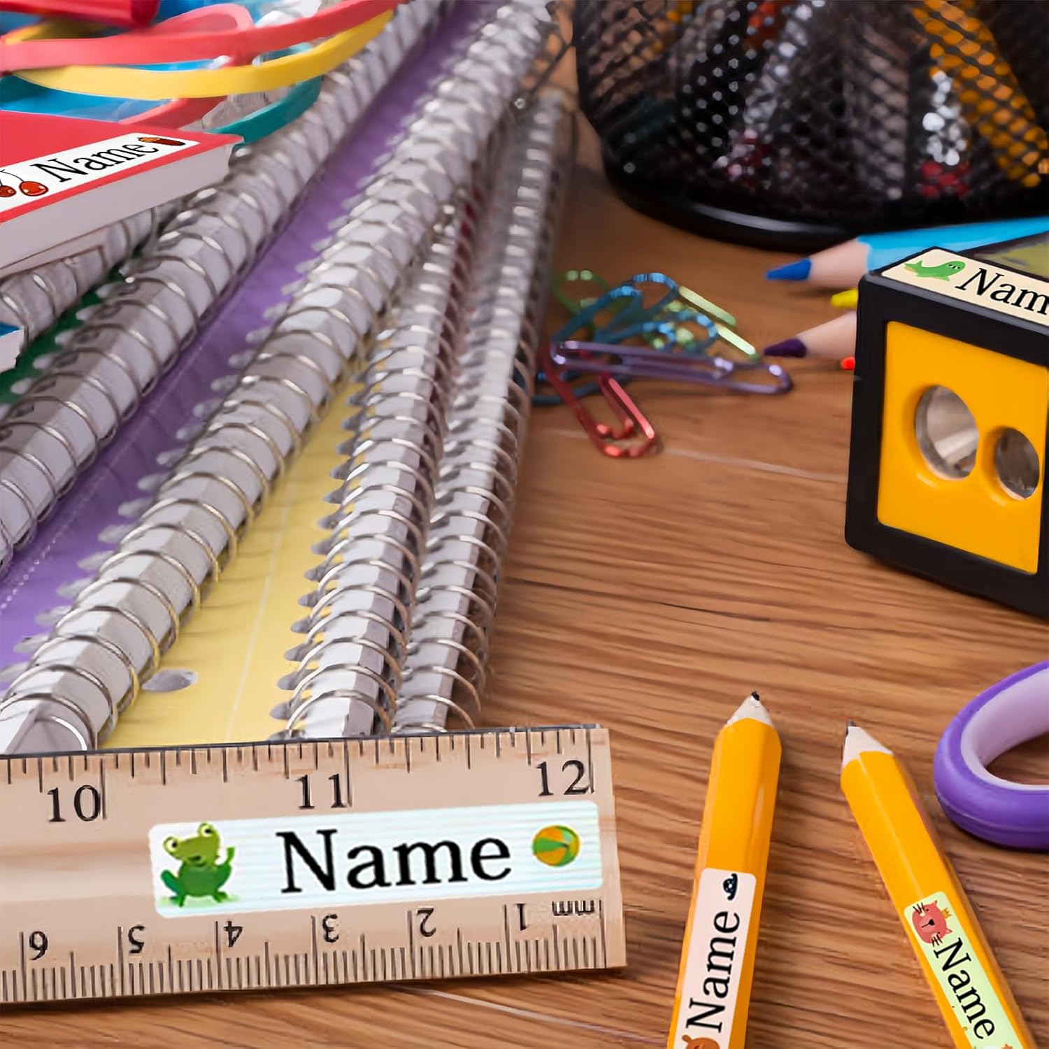 Etiquetas de nombre para suministros escolares, 100 unidades, calcomanías personalizadas con nombre de guardería, impermeables, para ropa, botellas
