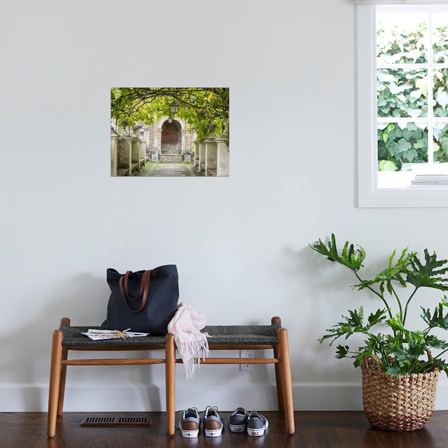 ART.COM Lienzo estirado Italia, Lazio, Tivoli, Villa d’Este. Pasarela en los jardines de Villa d’Este. por Julie Eggers, 24×18