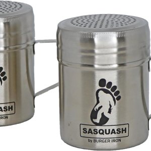 The Sasquash Spice Shaker  Plancha de hamburguesa de grado profesional de 10 onzas de acero inoxidable para hamburguesas y parrilla, salero y The Sasquash Spice Shaker  Plancha de hamburguesa de grado profesional de 10 onzas de acero inoxidable para hamburguesas y parrilla, salero y