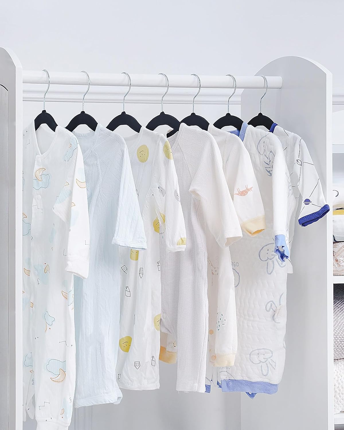 CCS01B50 – Perchas para ropa de bebé para armarios, perchas de terciopelo para niños, perchas antideslizantes para ahorrar espacio, 11.5 pulgadas,