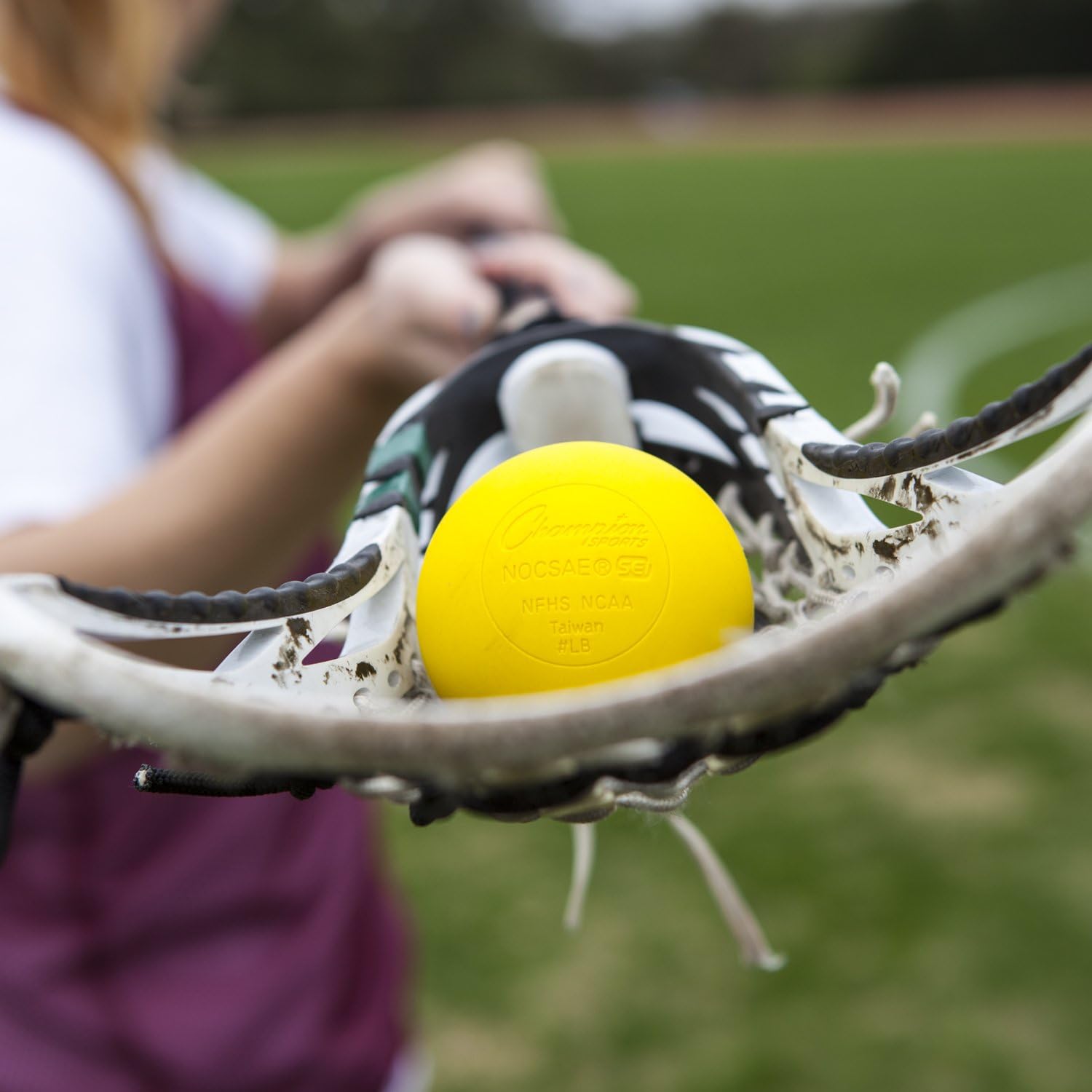 Champion Sports – Pelotas de colores para lacrosse, tamaño oficial para juegos profesionales, universitarios y escolares, prácticas y recreación,