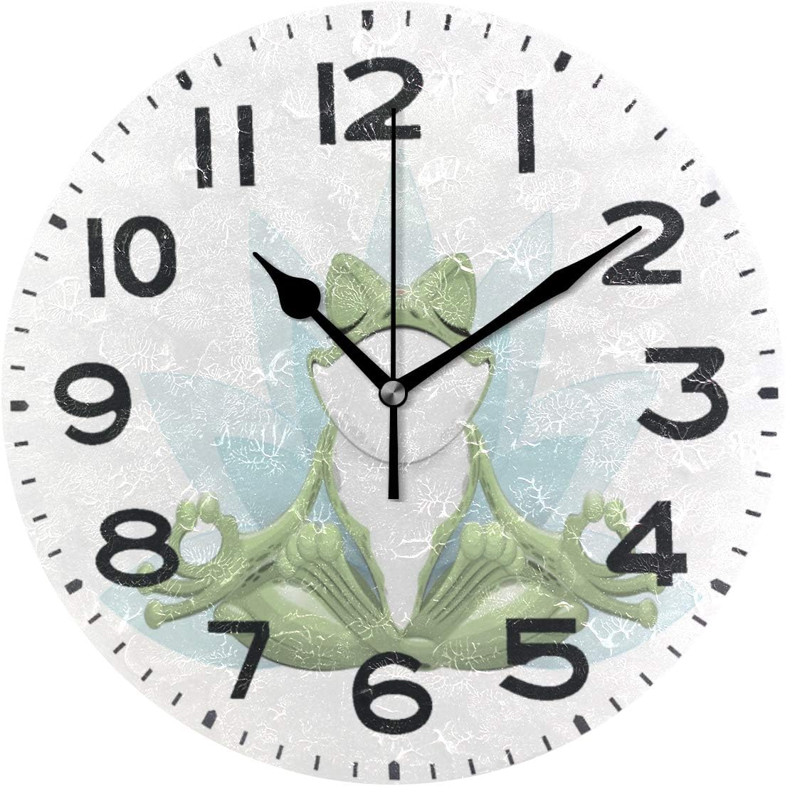 Naanle Divertido reloj de pared redondo con diseño de rana haciendo yoga en flor de loto decorativo, 9.5 pulgadas, funciona con pilas, reloj de
