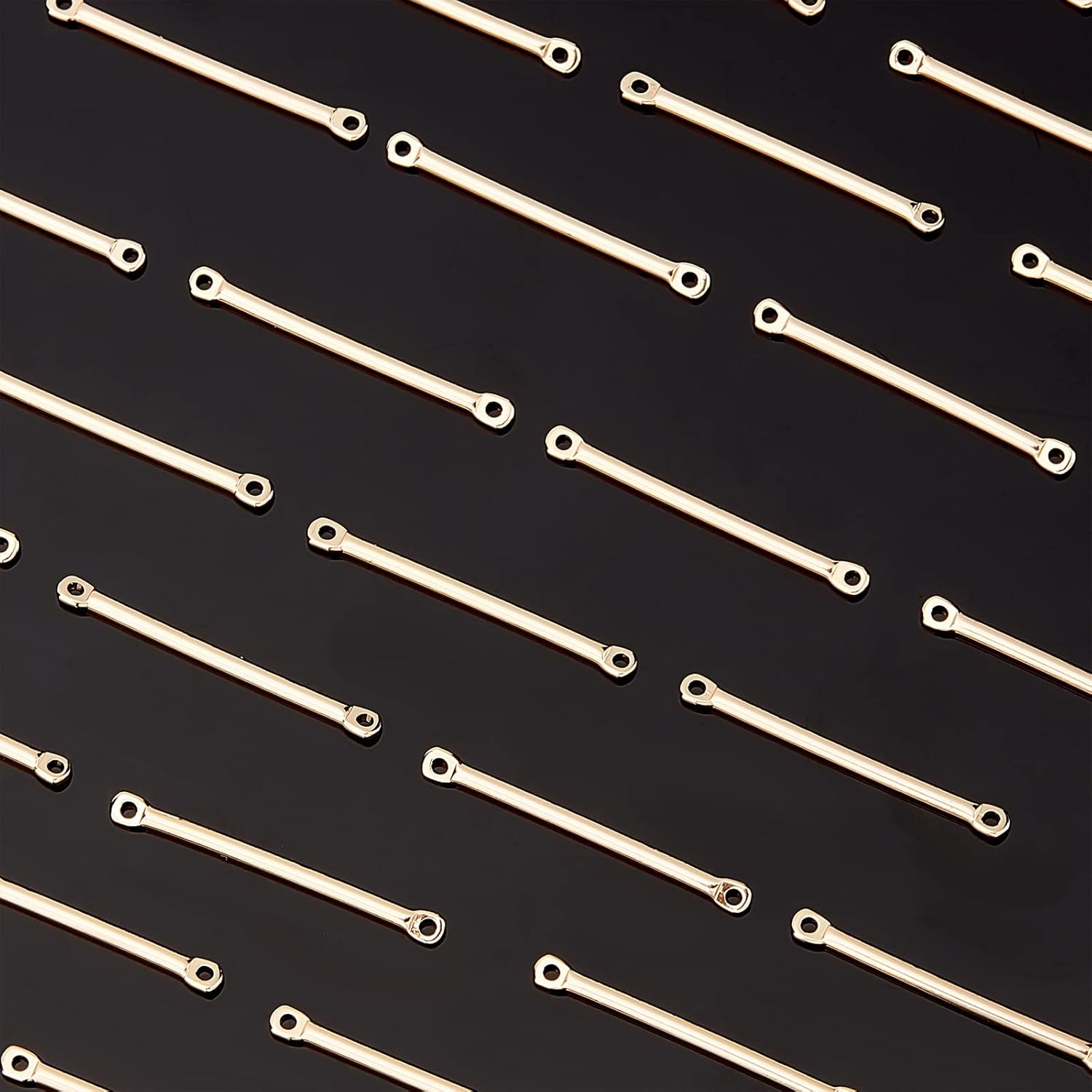 Beebeecraft 30 conectores de eslabones de barra chapados en oro de 18 quilates, conectores de tira de 2 agujeros, dijes colgantes de 0.984in x