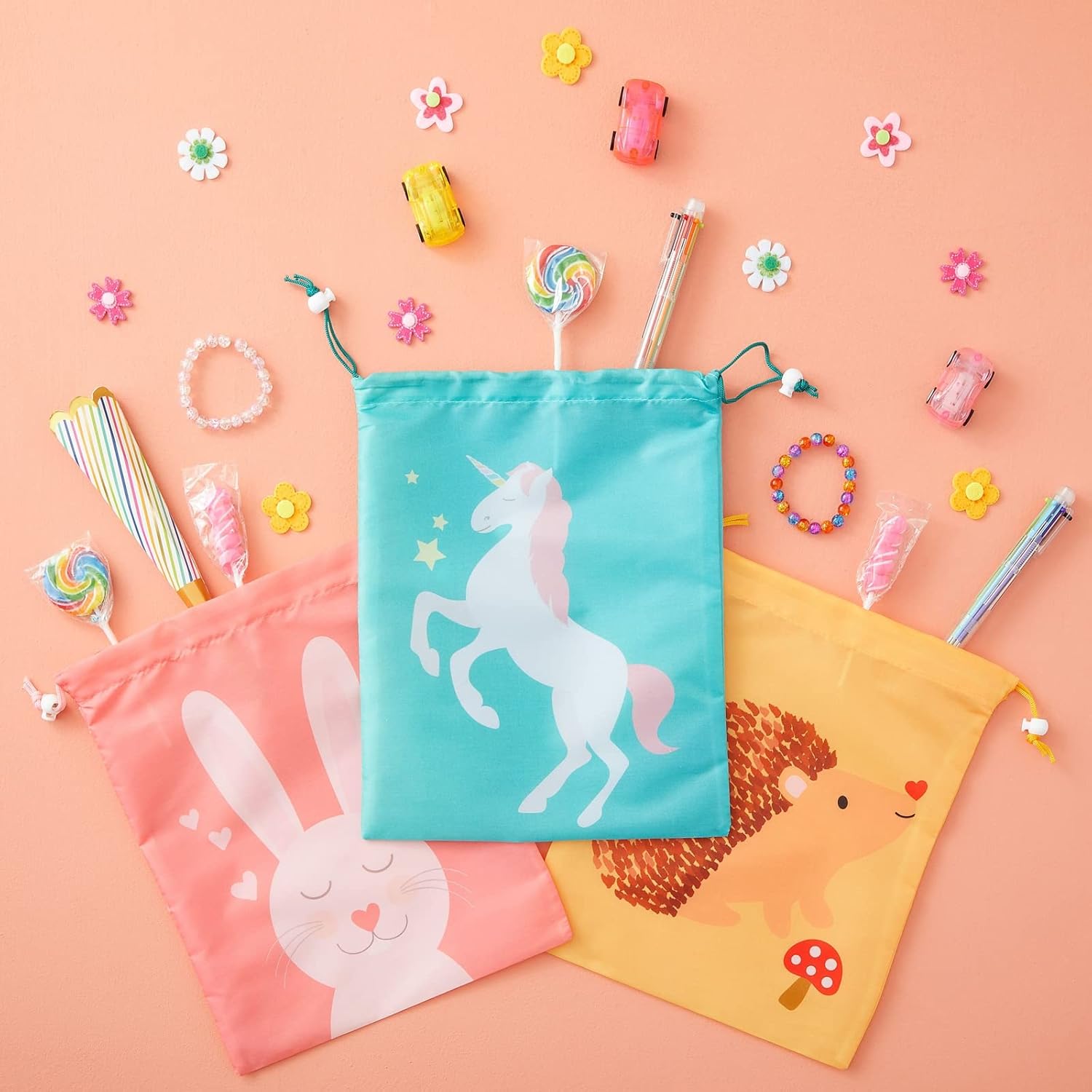 BLUE PANDA Paquete de 15 bolsas con cordón para fiestas temáticas de animales para cumpleaños de niños, 5 diseños (10 x 12 pulgadas)