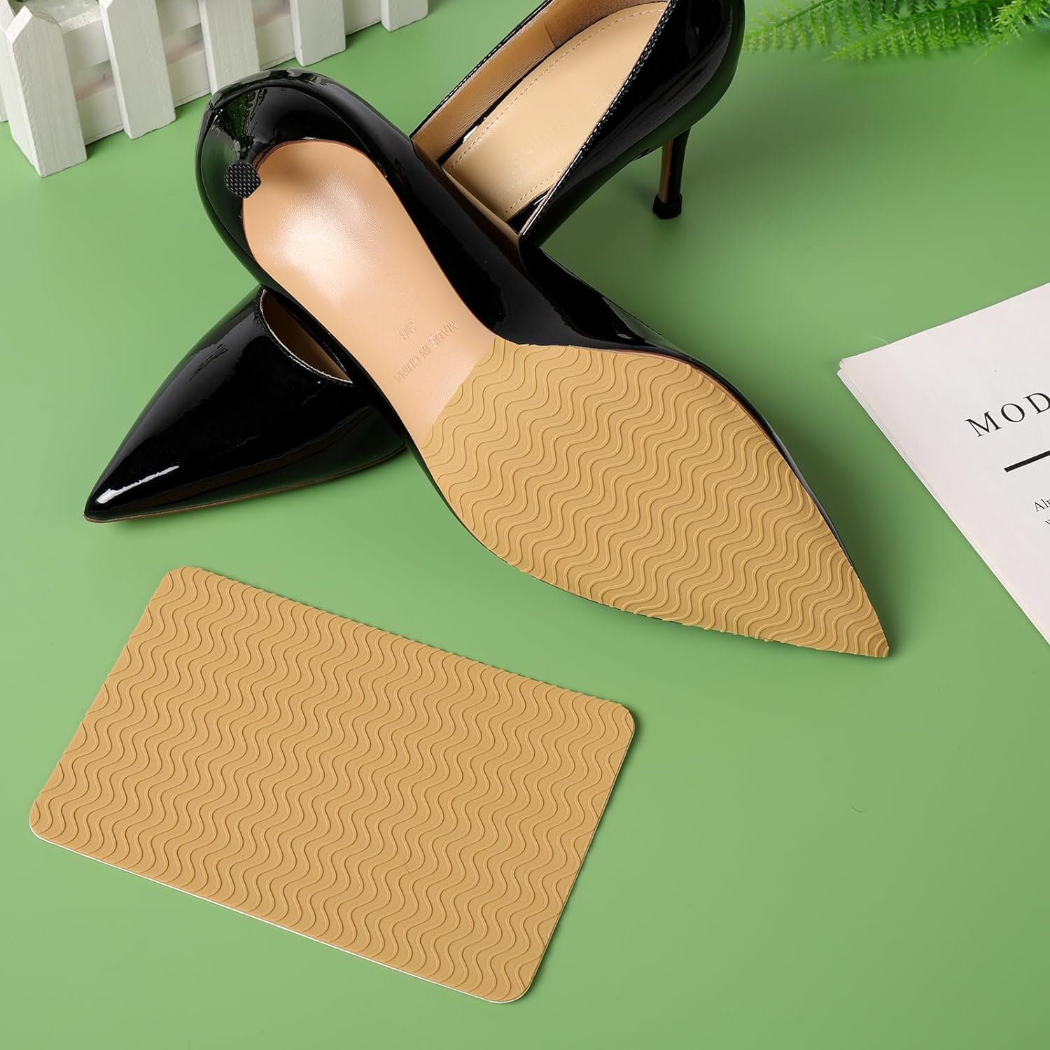 GQTJP Protector inferior de suela de zapato, empuñaduras autoadhesivas en la parte inferior de los zapatos, almohadillas antideslizantes para