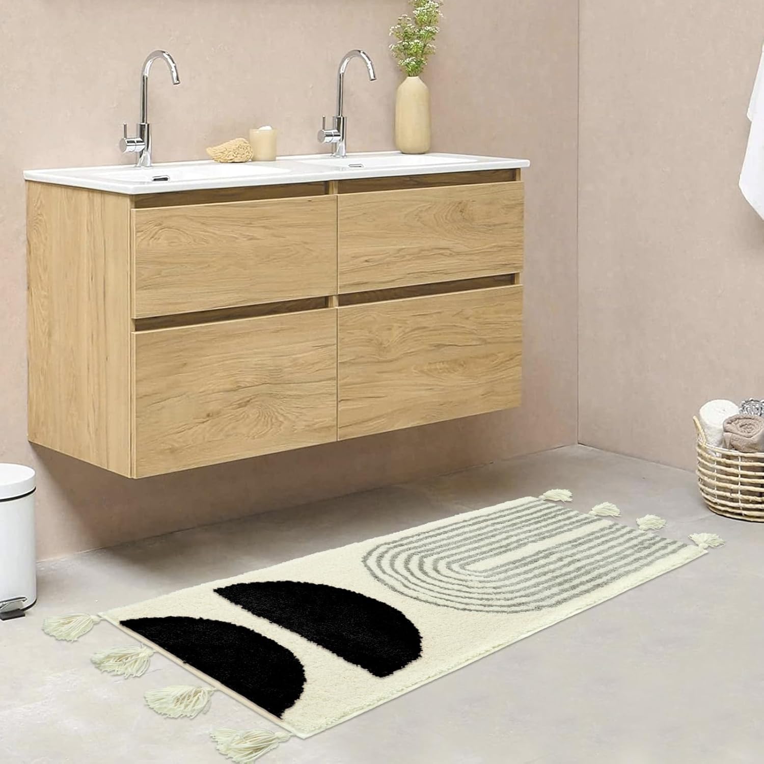 Seavish Alfombra de baño bohemia de 18 x 47 pulgadas, suave y absorbente, con borlas, color negro, larga, antideslizante, lavable, bonita alfombra