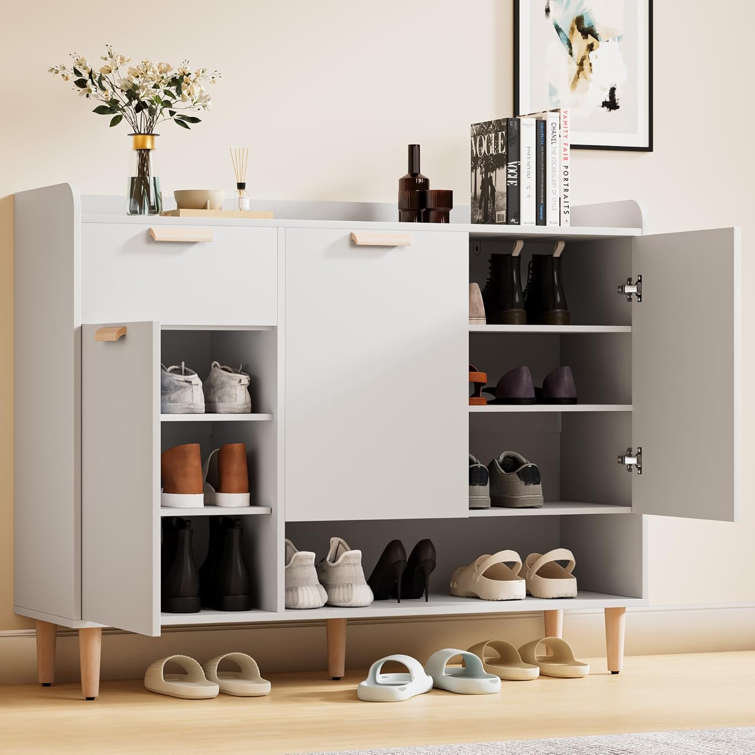 Cozy Castle Armario de almacenamiento de zapatos con puertas y cajón, organizador de zapatos delgado con estantes ajustables, zapatero de madera