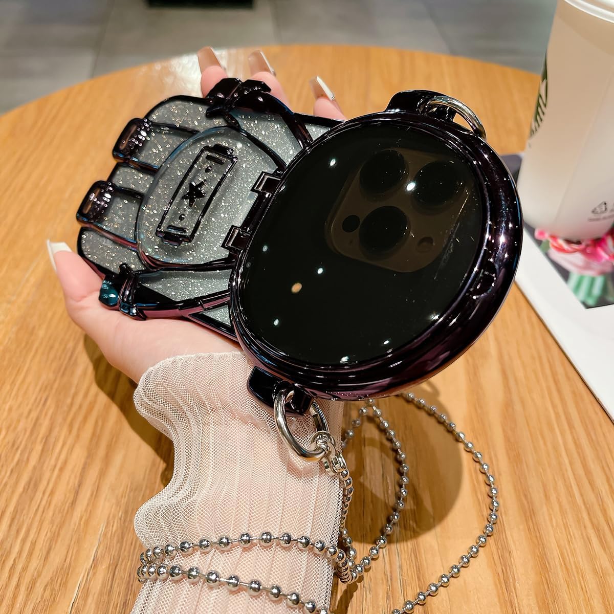 QoKcoahn Funda de teléfono con soporte oculto de astronauta para iPhone 15 Pro Max, bonita protección de lente de astronauta 3D con función atril,