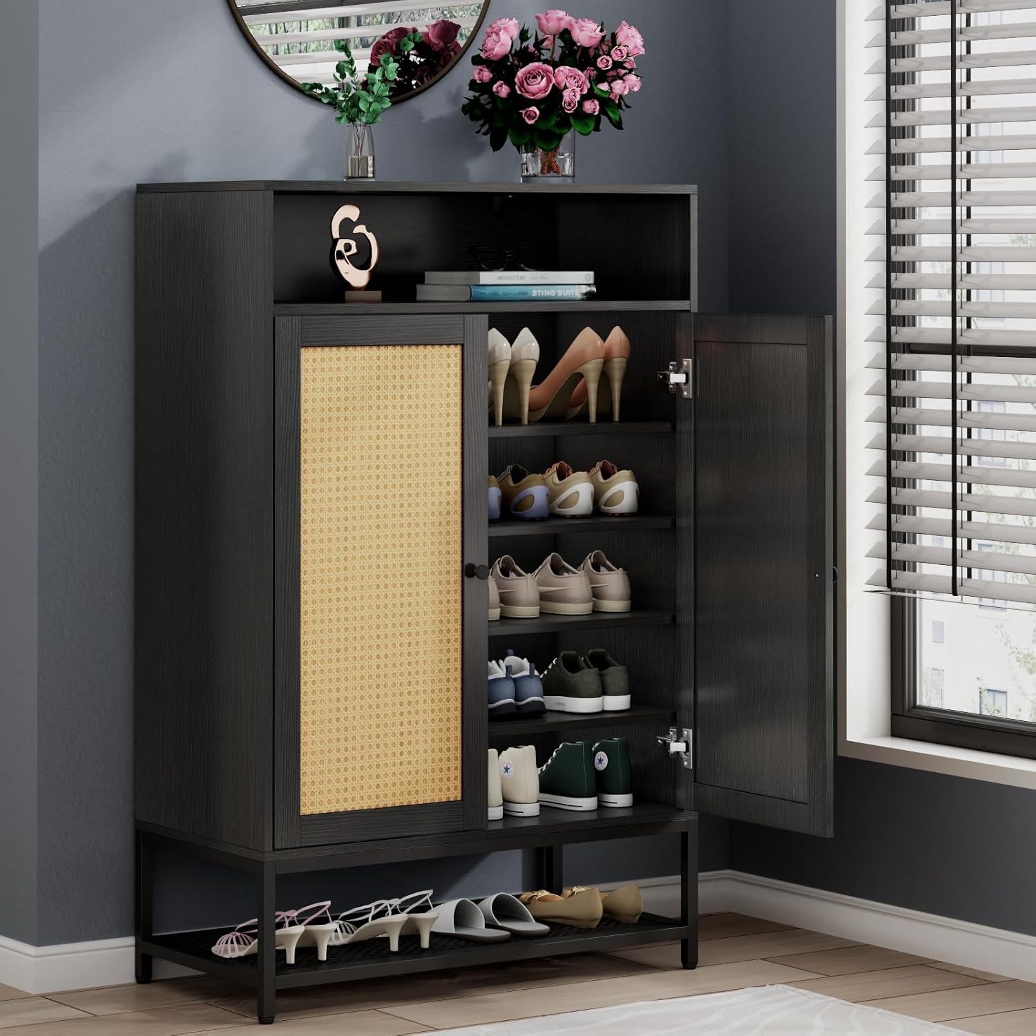Gyfimoie Organizador de zapatos de ratán con puertas, armario de almacenamiento de zapatos con estantes ajustables para entrada, estante de zapatos