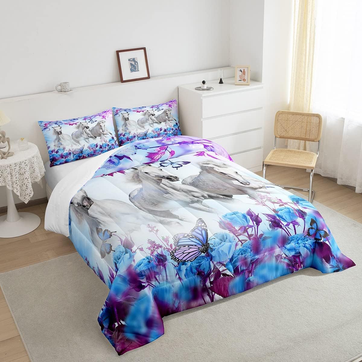 Juego de edredón de caballo blanco, tamaño Queen, juego de ropa de cama de 3 piezas con diseño de mariposa y rosas para decoración de habitación de