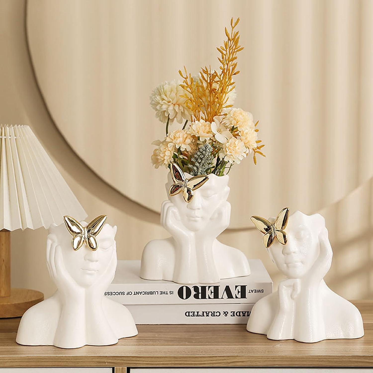 PAVLDSIN Jarrón de cerámica blanca para decoración, cabeza de forma humana creativa, medio cuerpo, busto, floreros con mariposa para el hogar,